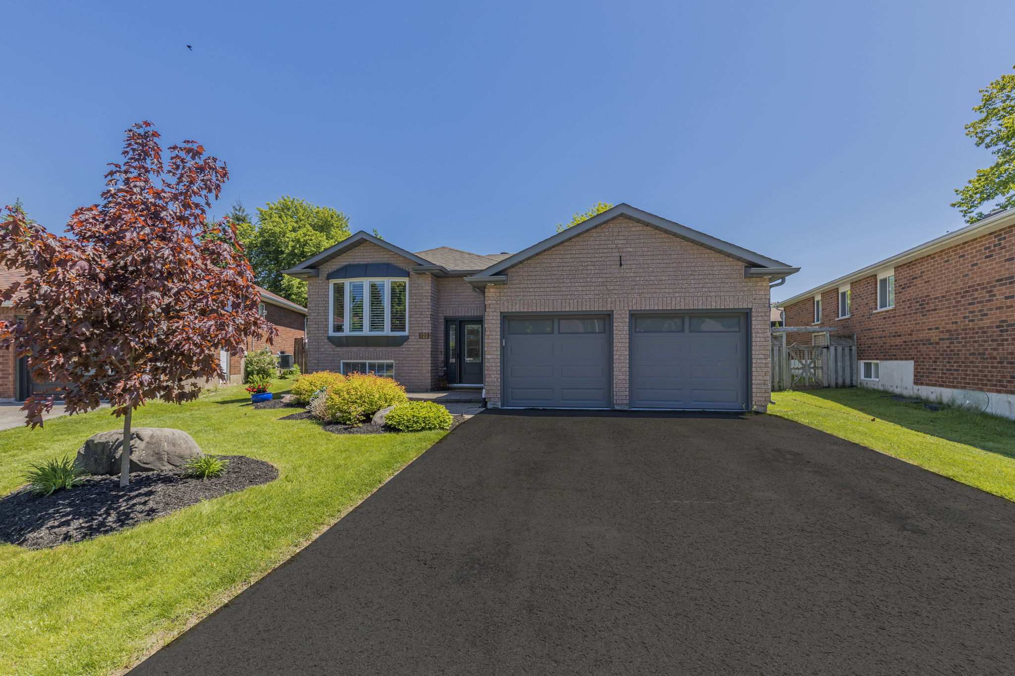 122 Emms Dr, Barrie