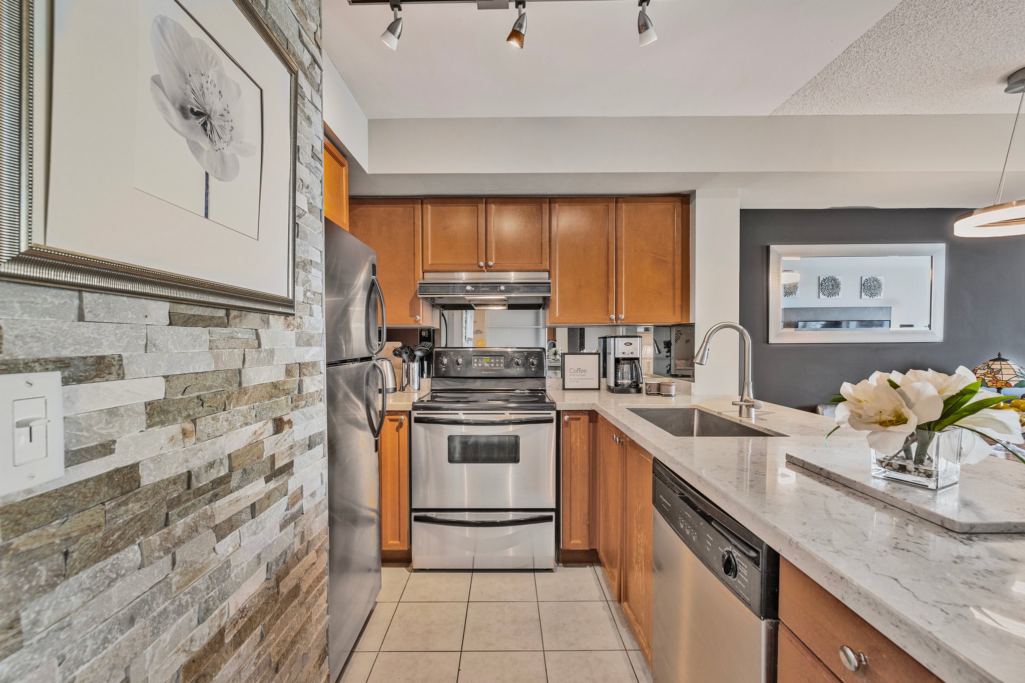 1412-1 Elm Drive (10)