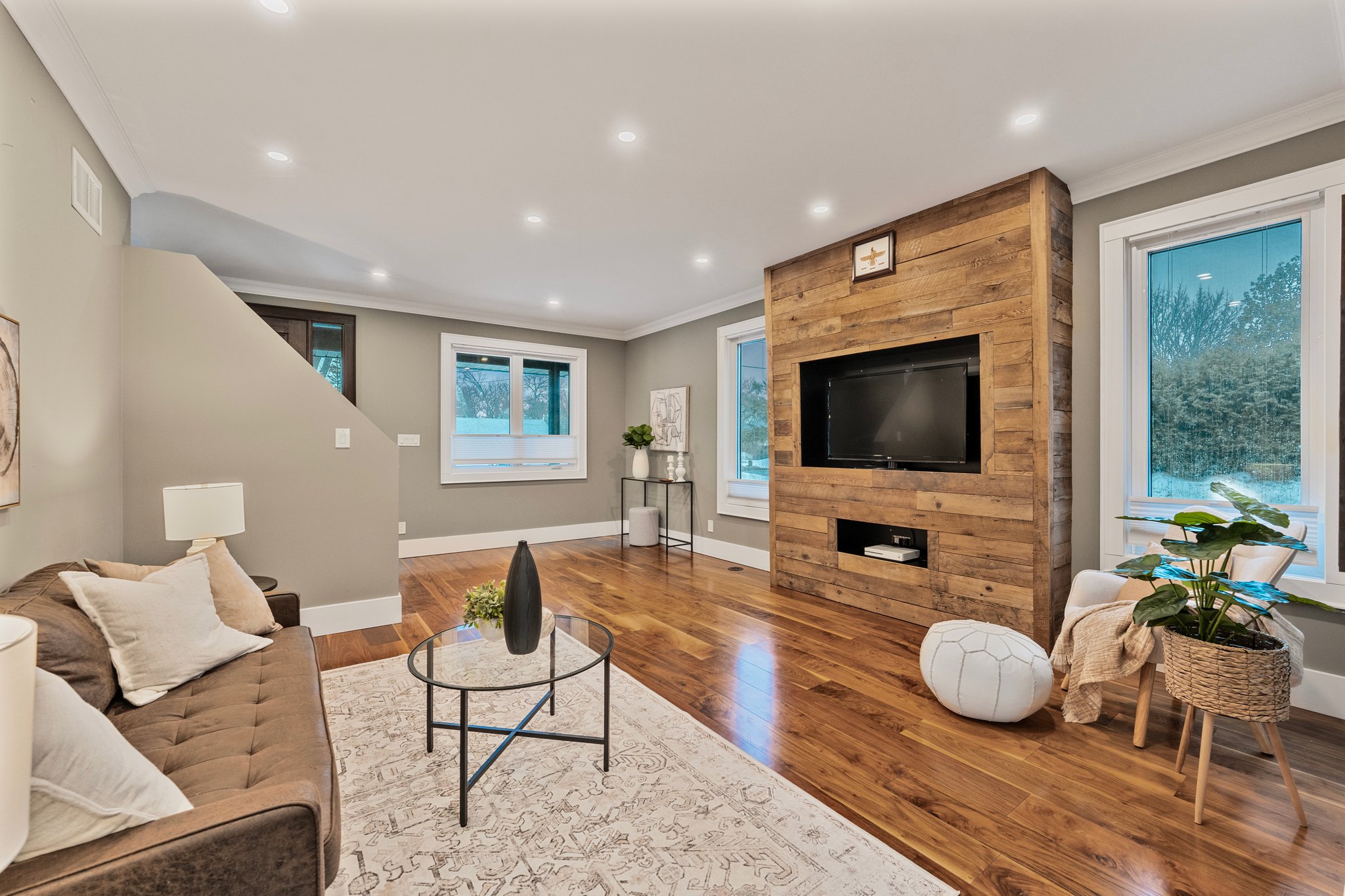 938 Corner Avenue (14)
