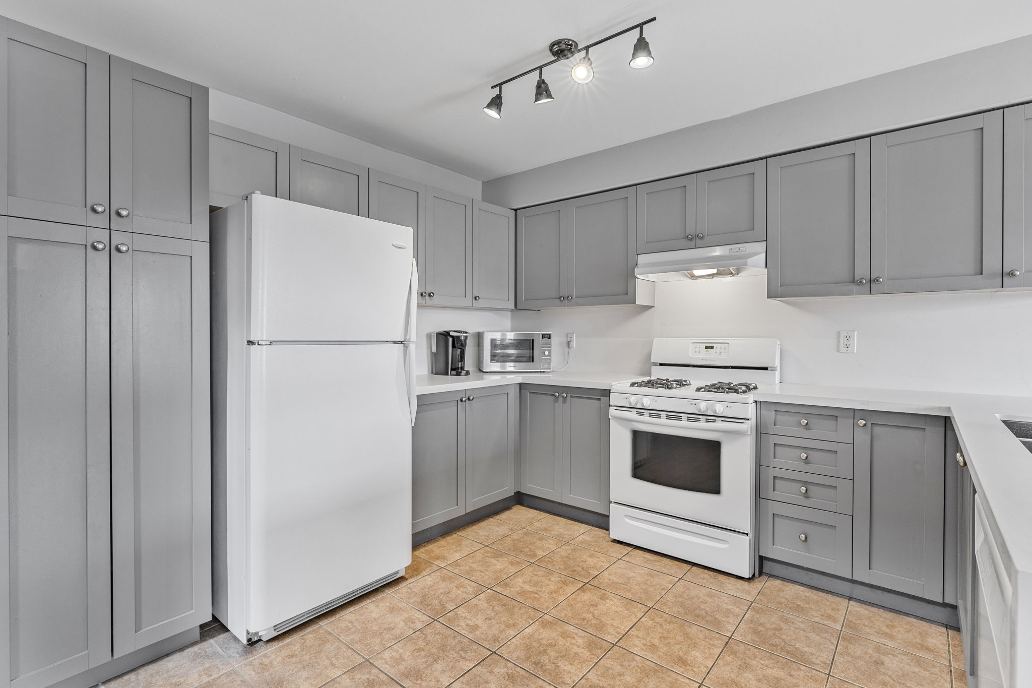1765 Lamstone Street (13)