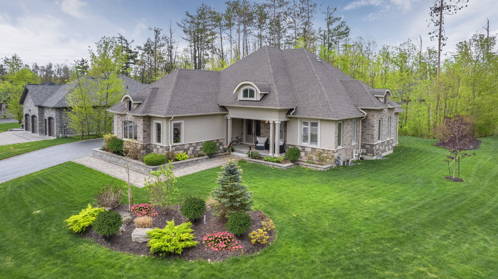 19 Timber Wolf Trail, Springwater