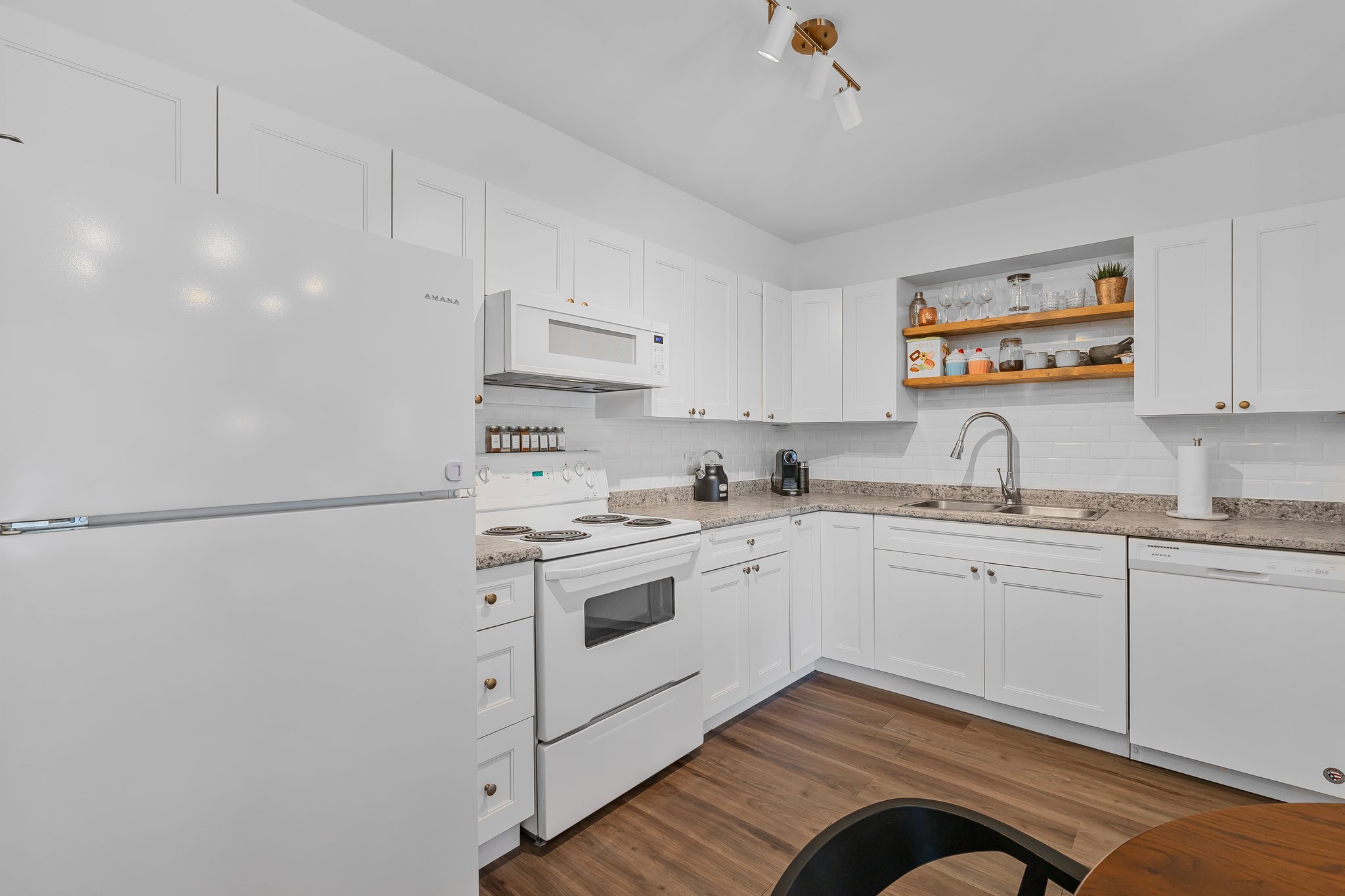 209-126 Bell Farm Road (12)