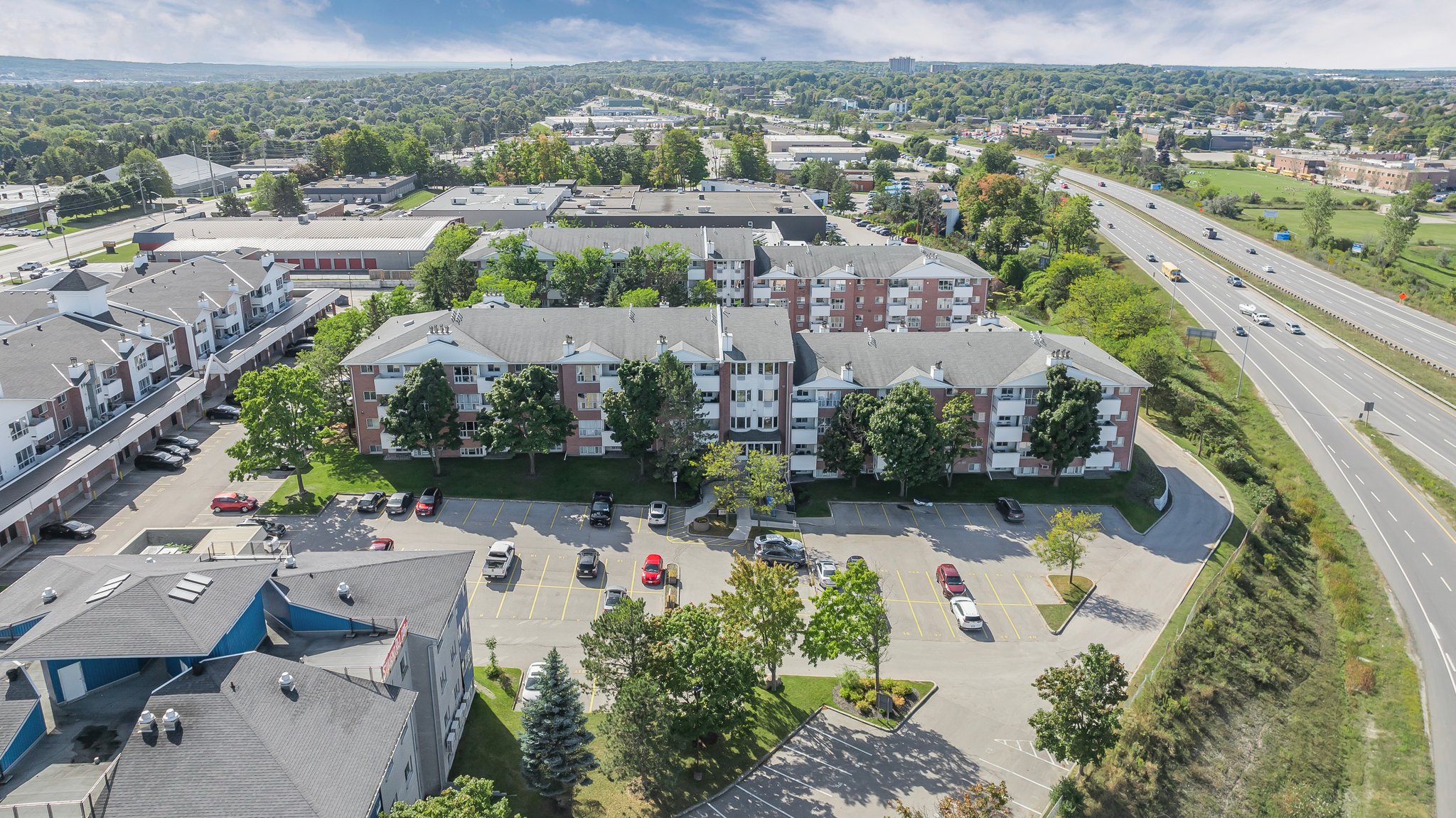 126 Bell Farm Rd Unit 209, Barrie