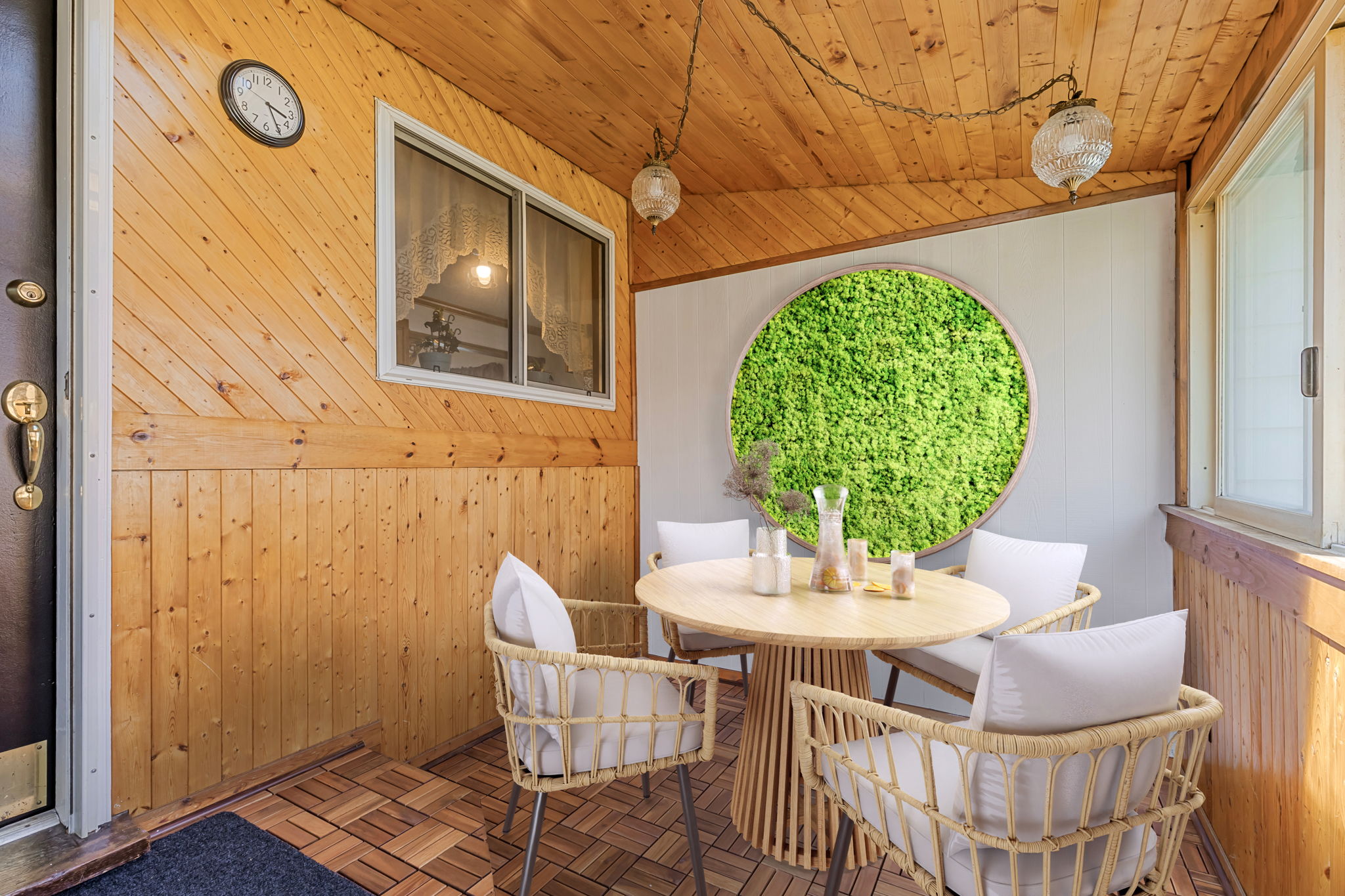 270 Hollywood Drive (25) – Virtually Staged