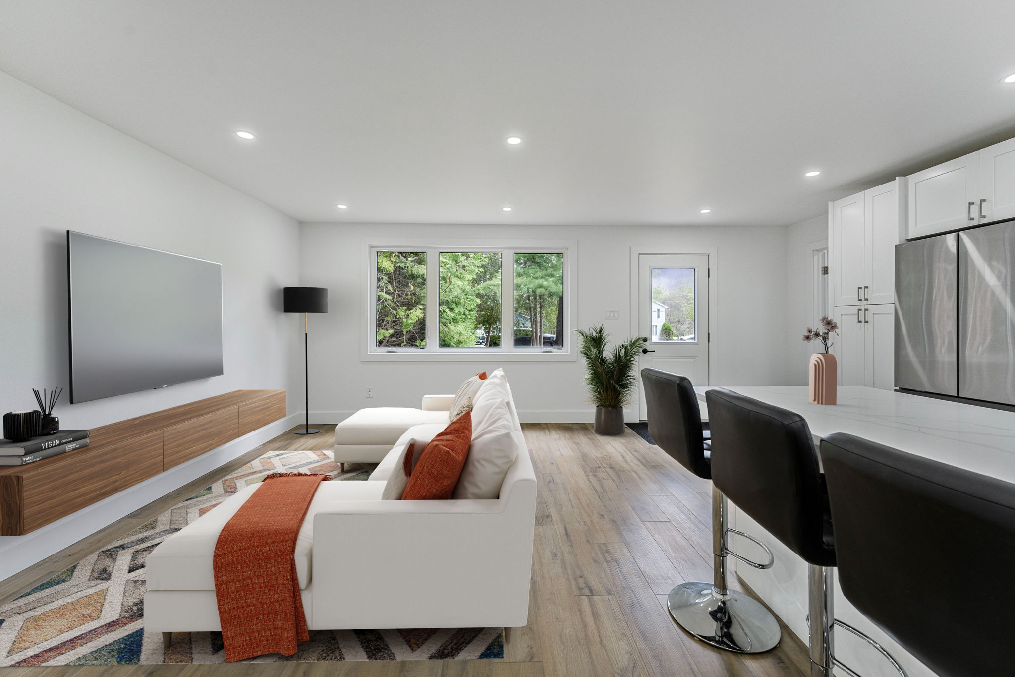 3246 Beach Avenue (17) – Virtually Staged
