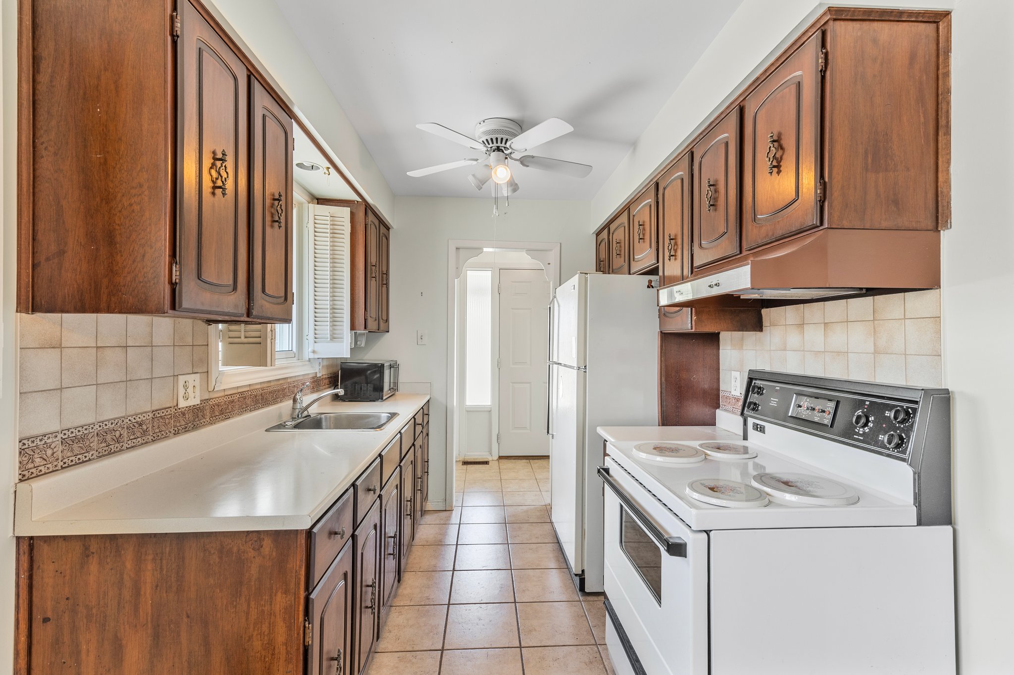 3B College Crescent (12)
