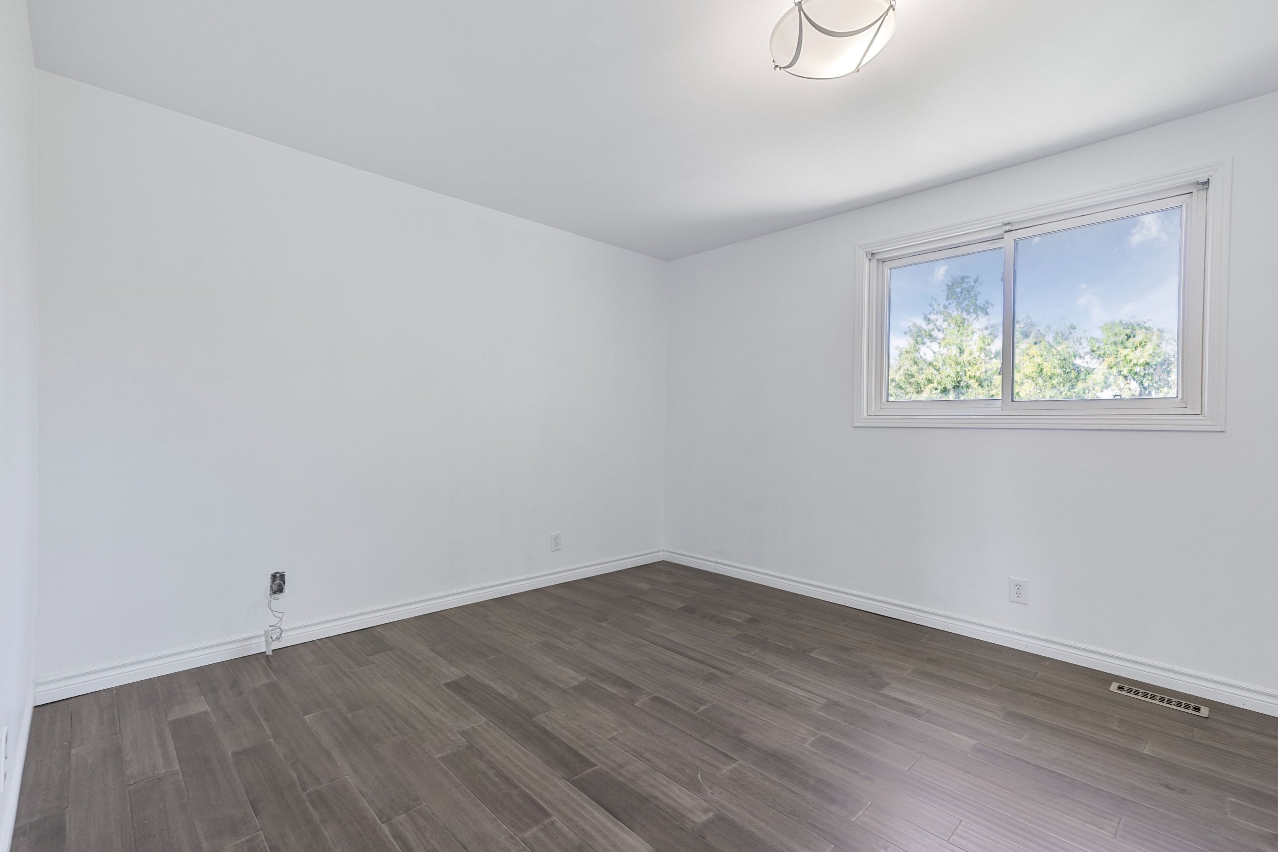 492 Britannia Avenue (18)