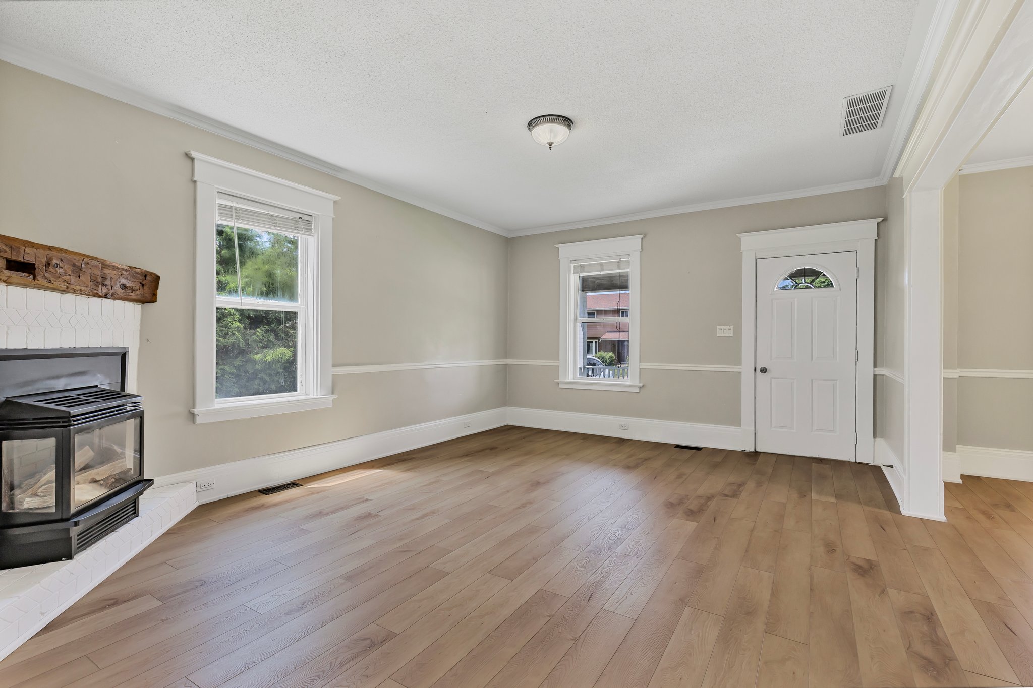111 Penetang Street (14)