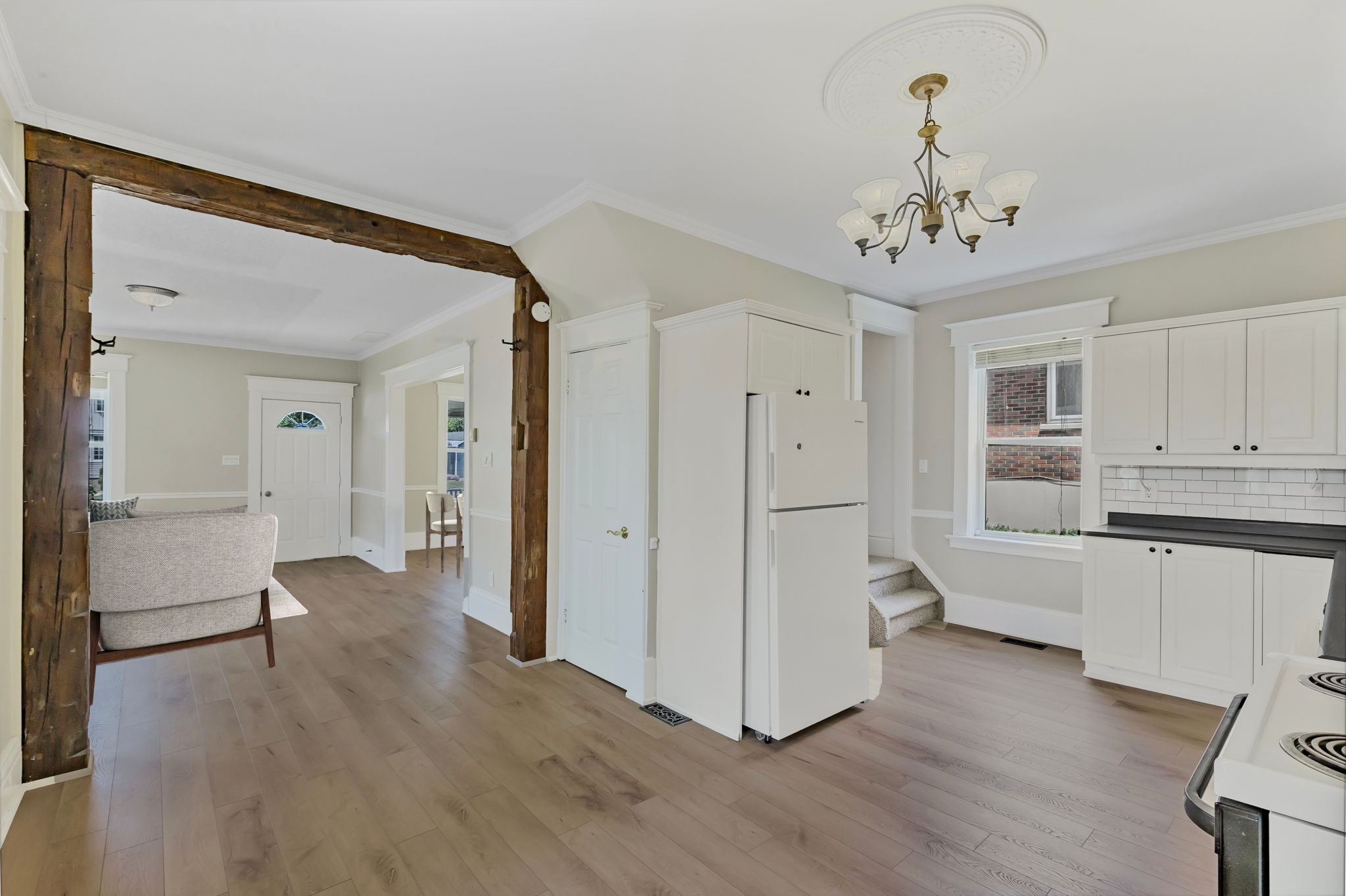 111 Penetang Street (23) – Virtually Staged