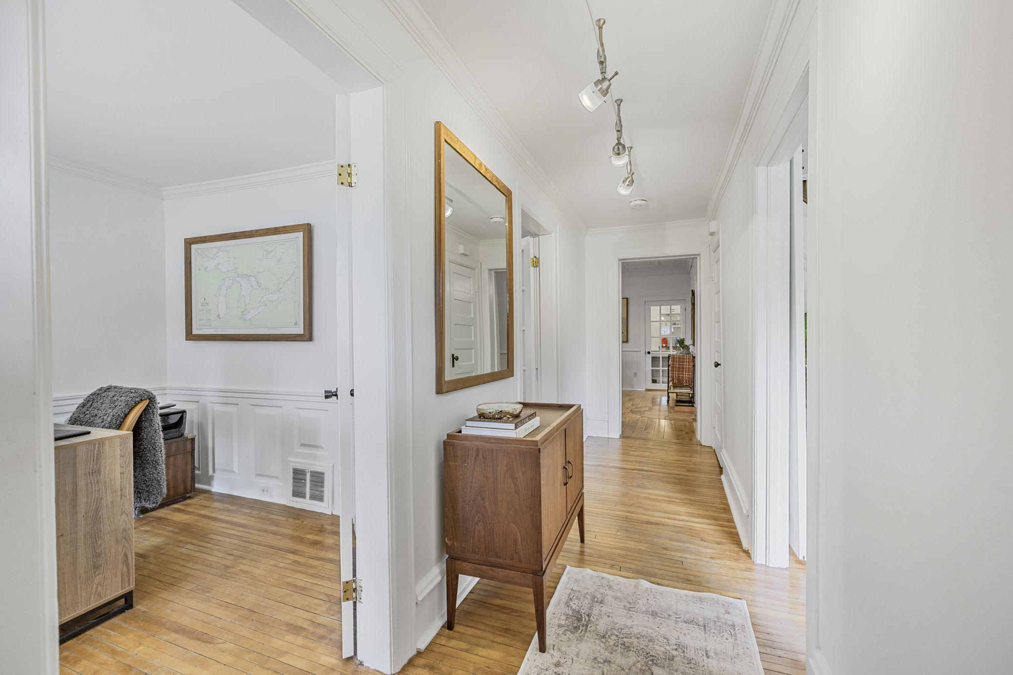 230 Mississaga Street W (5)