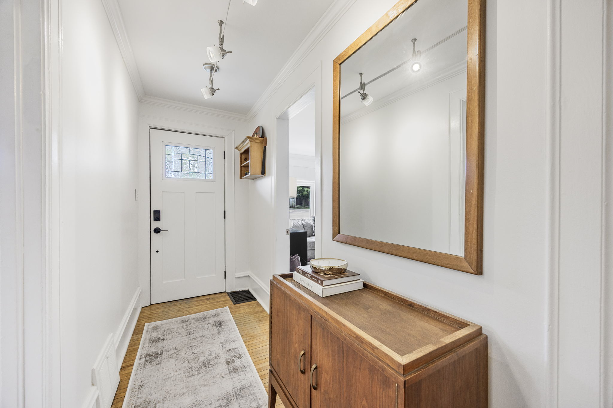 230 Mississaga Street W (6)