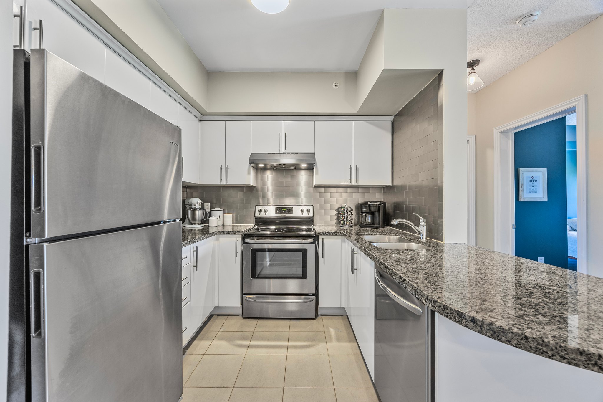 407-40 Ferndale Drive S (10)