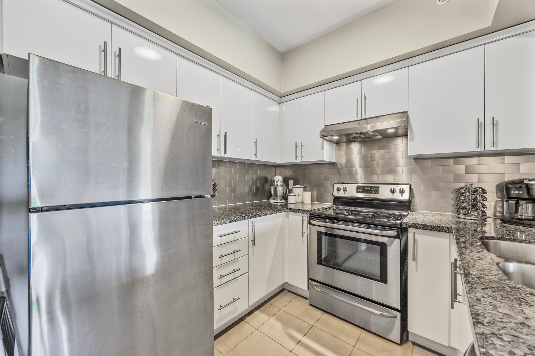 407-40 Ferndale Drive S (9)