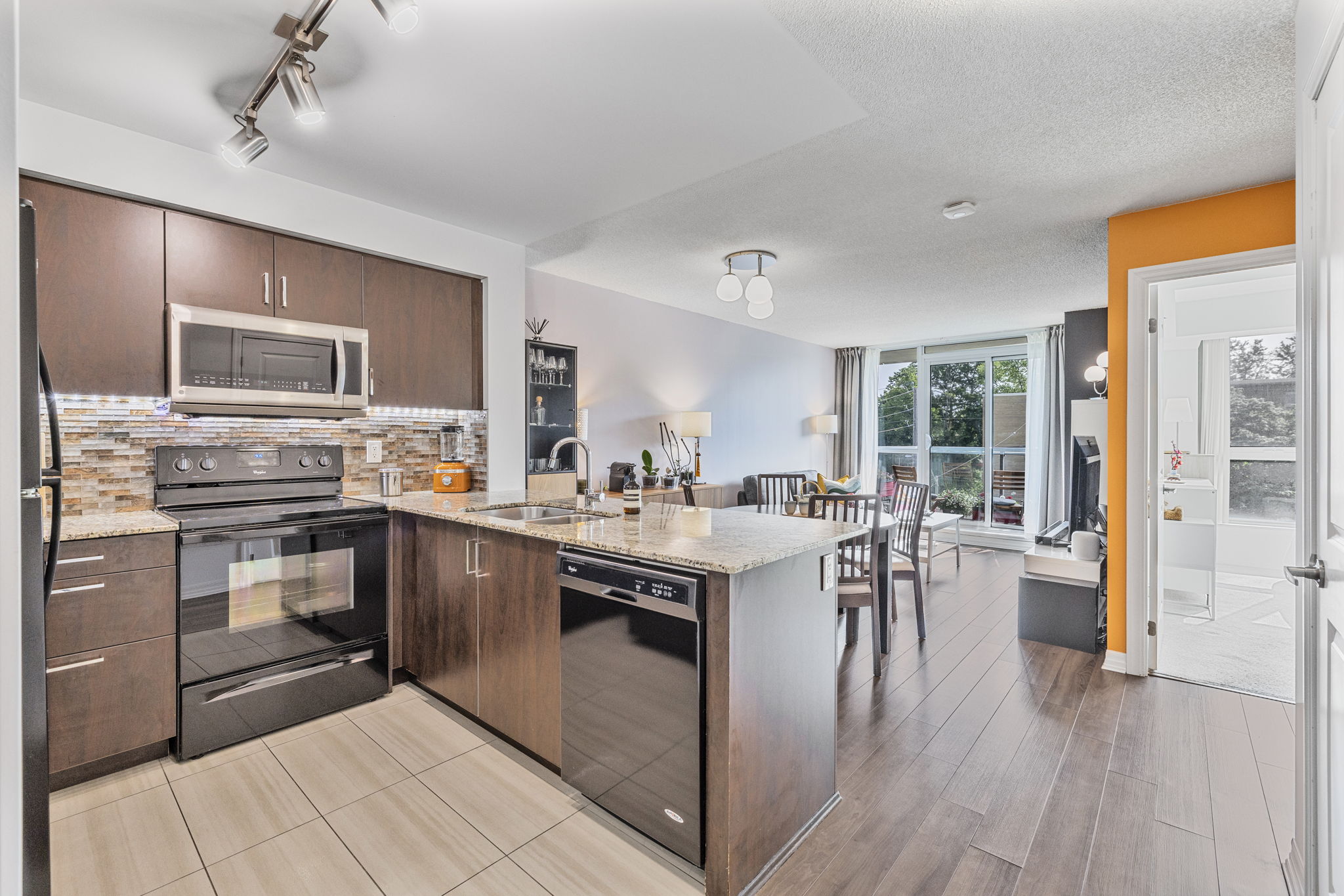 411-80 Esther Lorrie Drive (9)