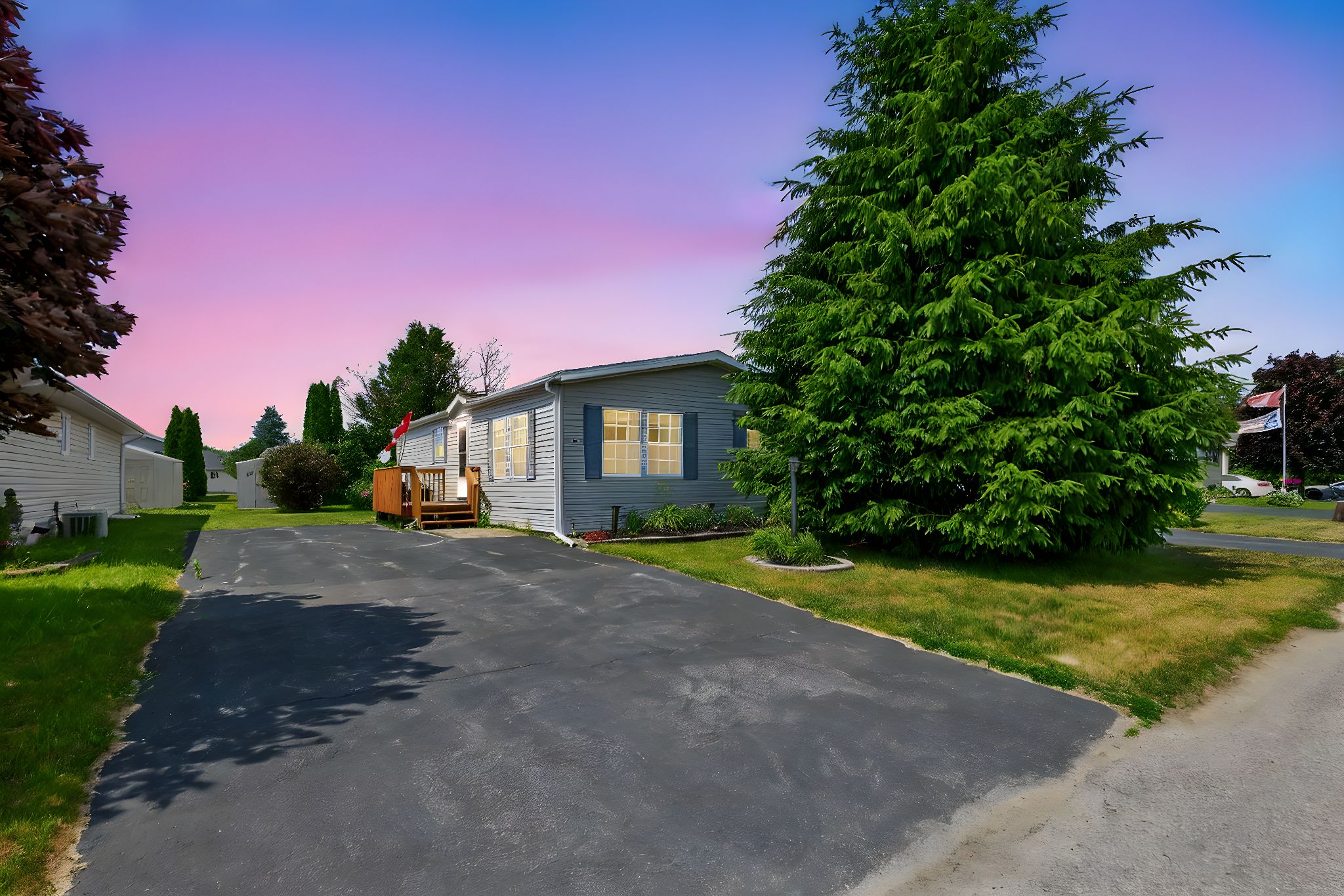 3 Illinois Cres, Wasaga Beach