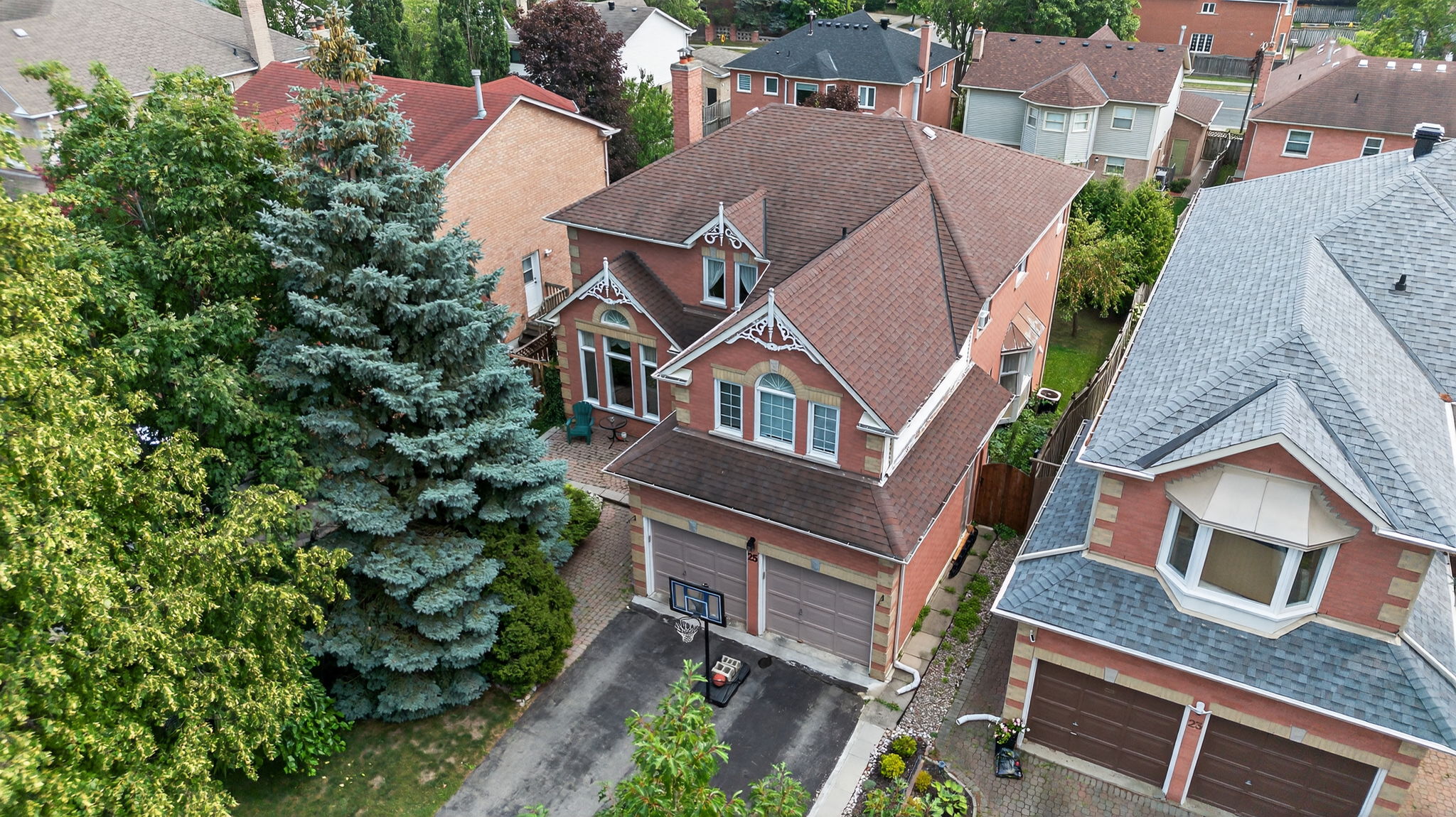 25 Heatherwood Cres, Markham