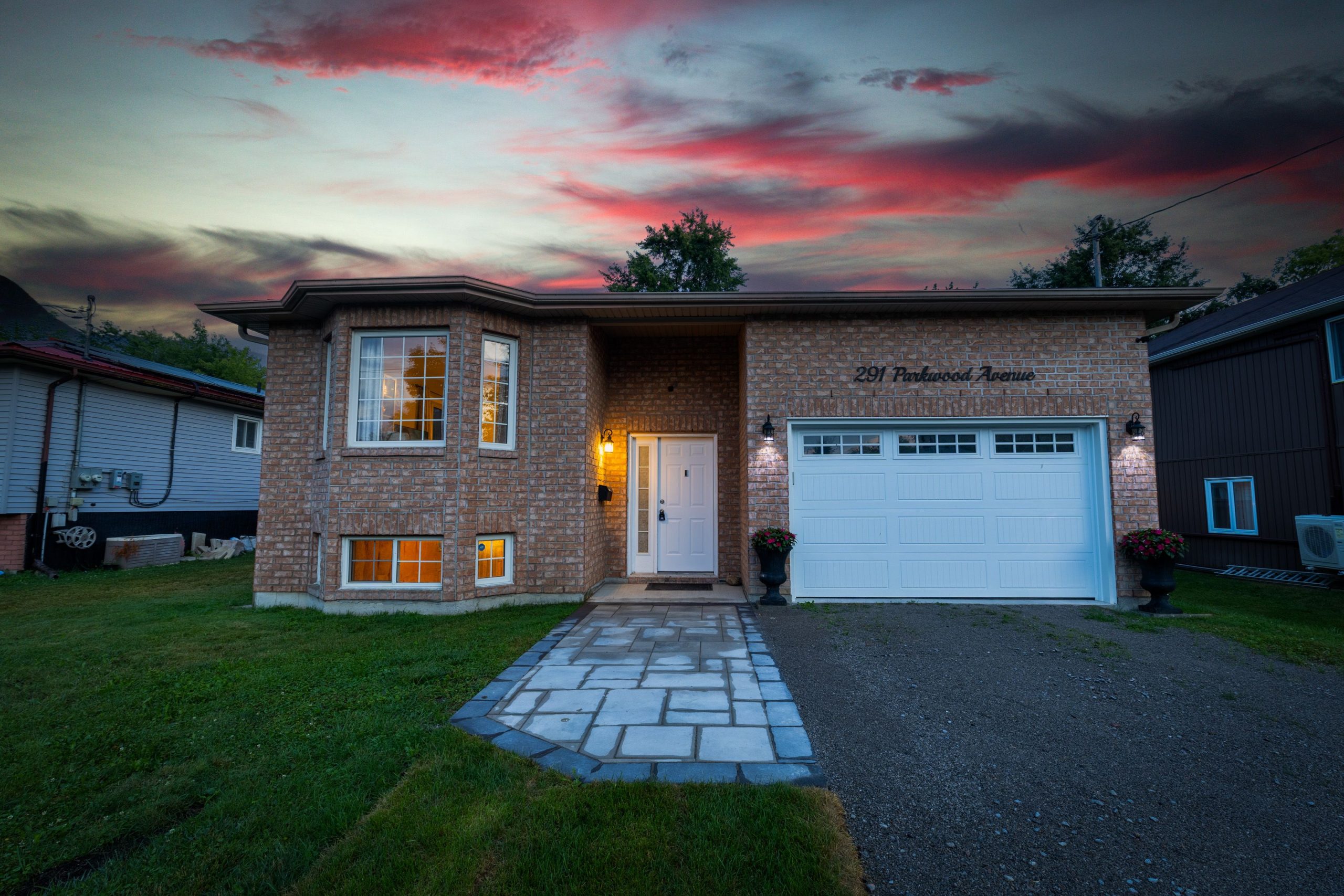 291 Parkwood Avenue Twilight-102