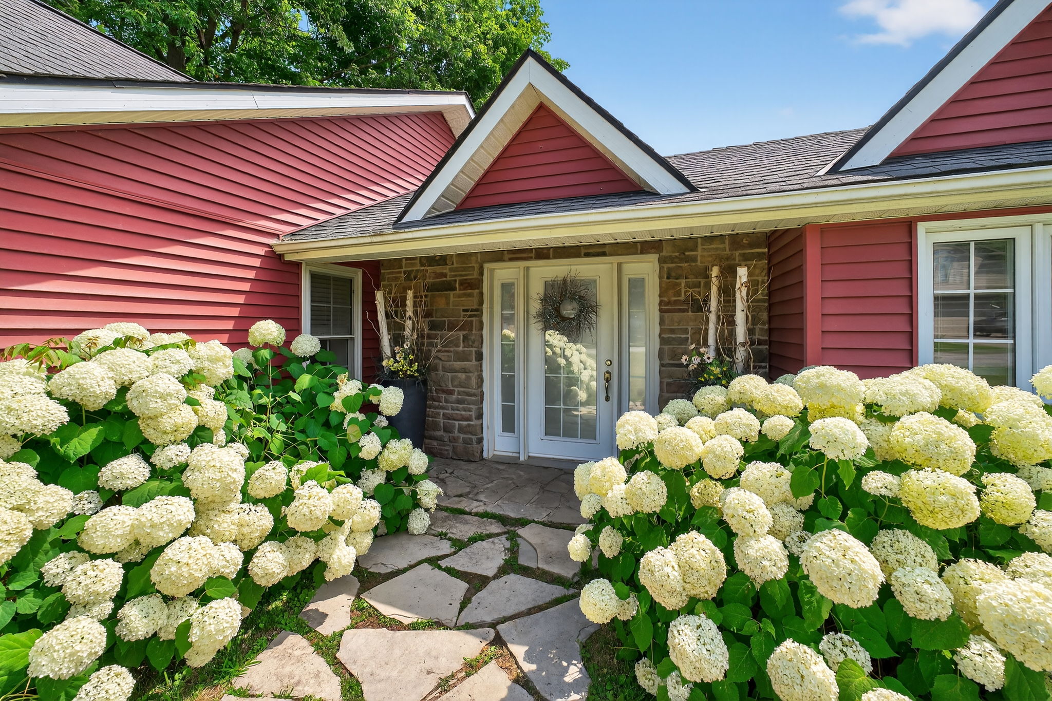 44 Pleasant Avenue S_104 (1)