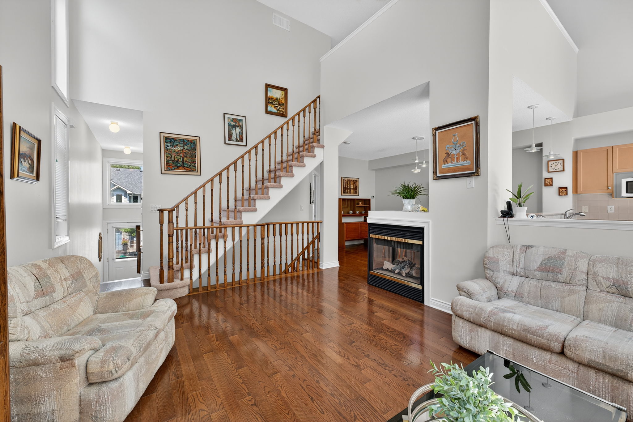 912 Creekfront Way_111