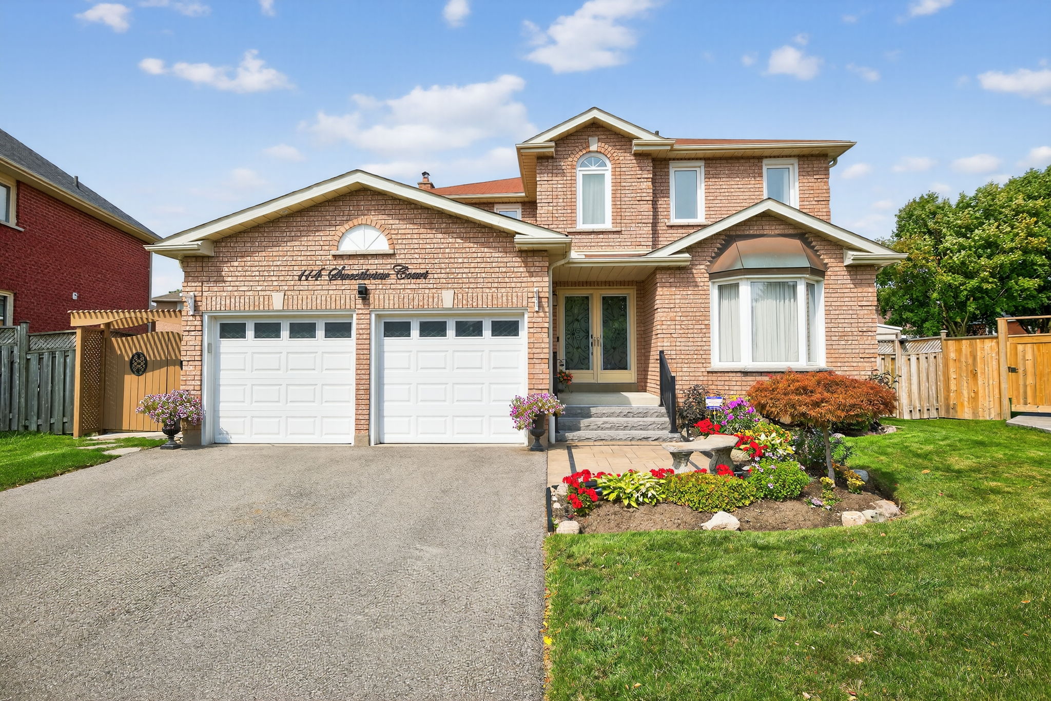 114 Sweetbriar Crt, Pickering