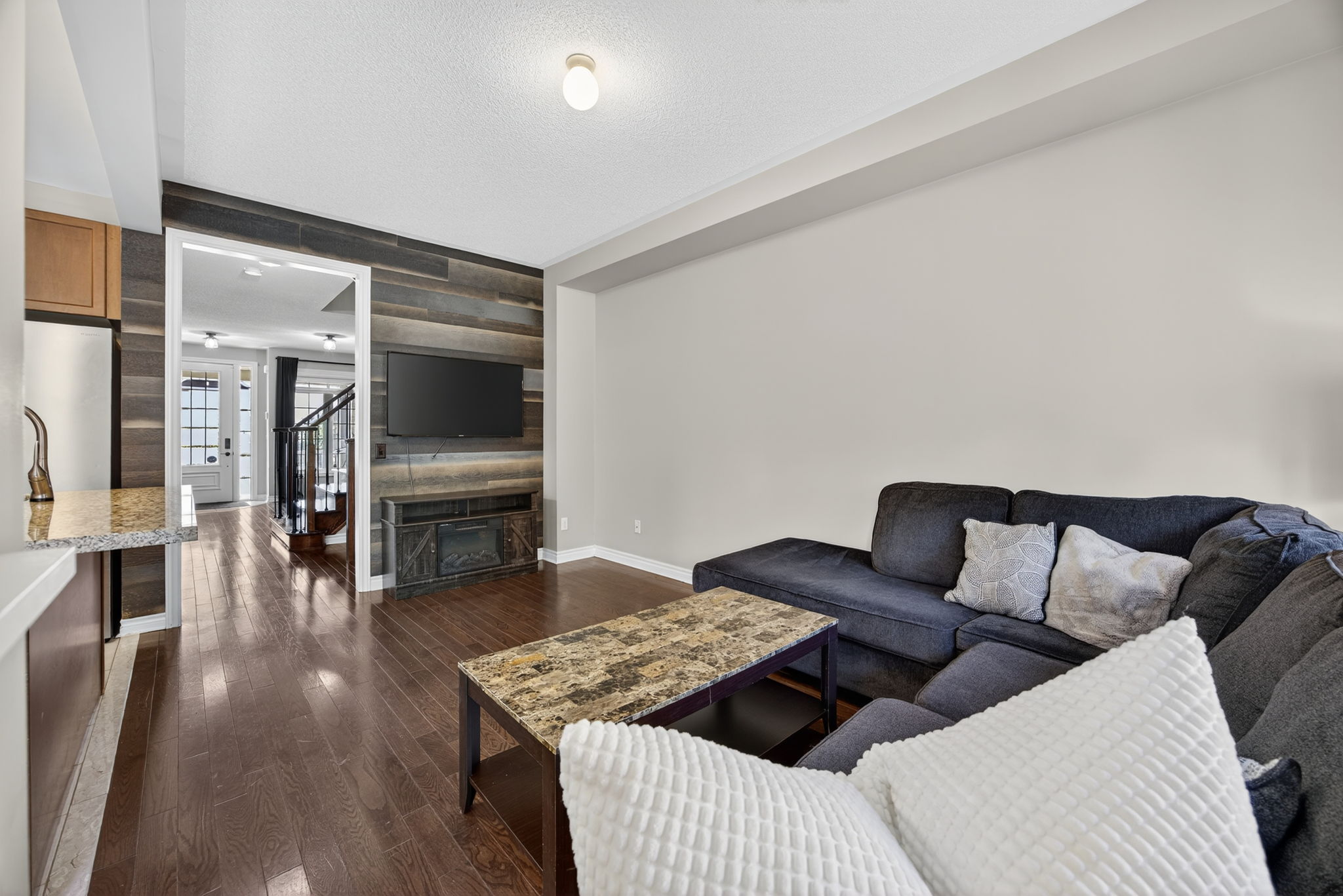 115 Collier Crescent_115