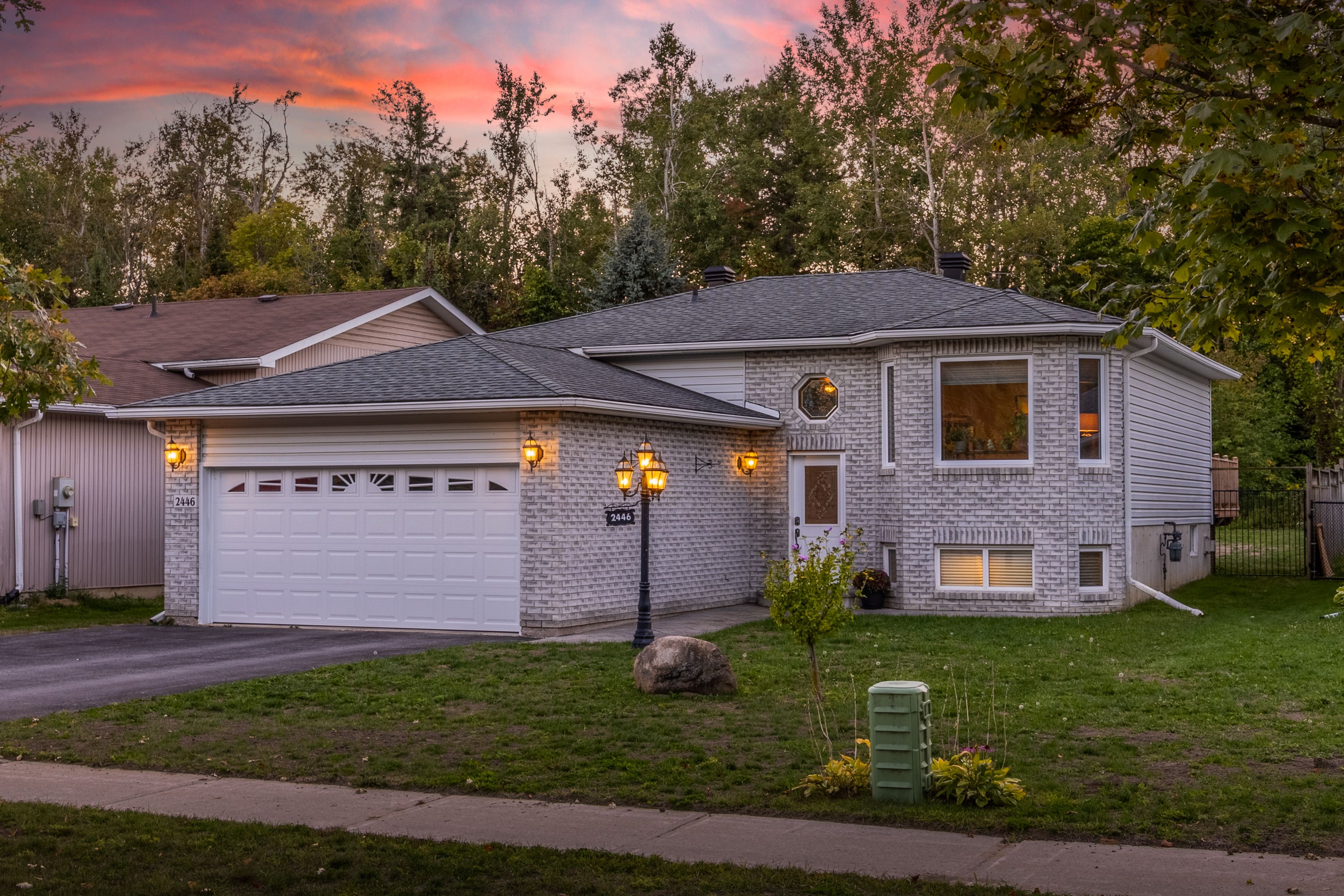 2446 Ralph St, Innisfil