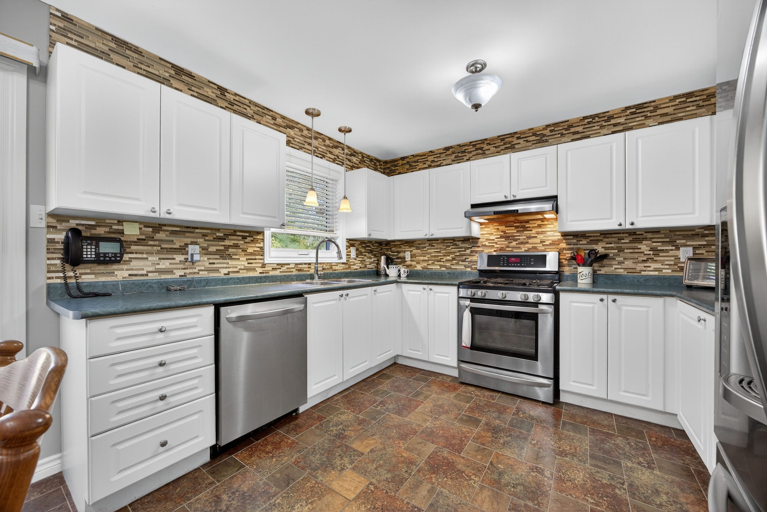2446 Ralph Street_107