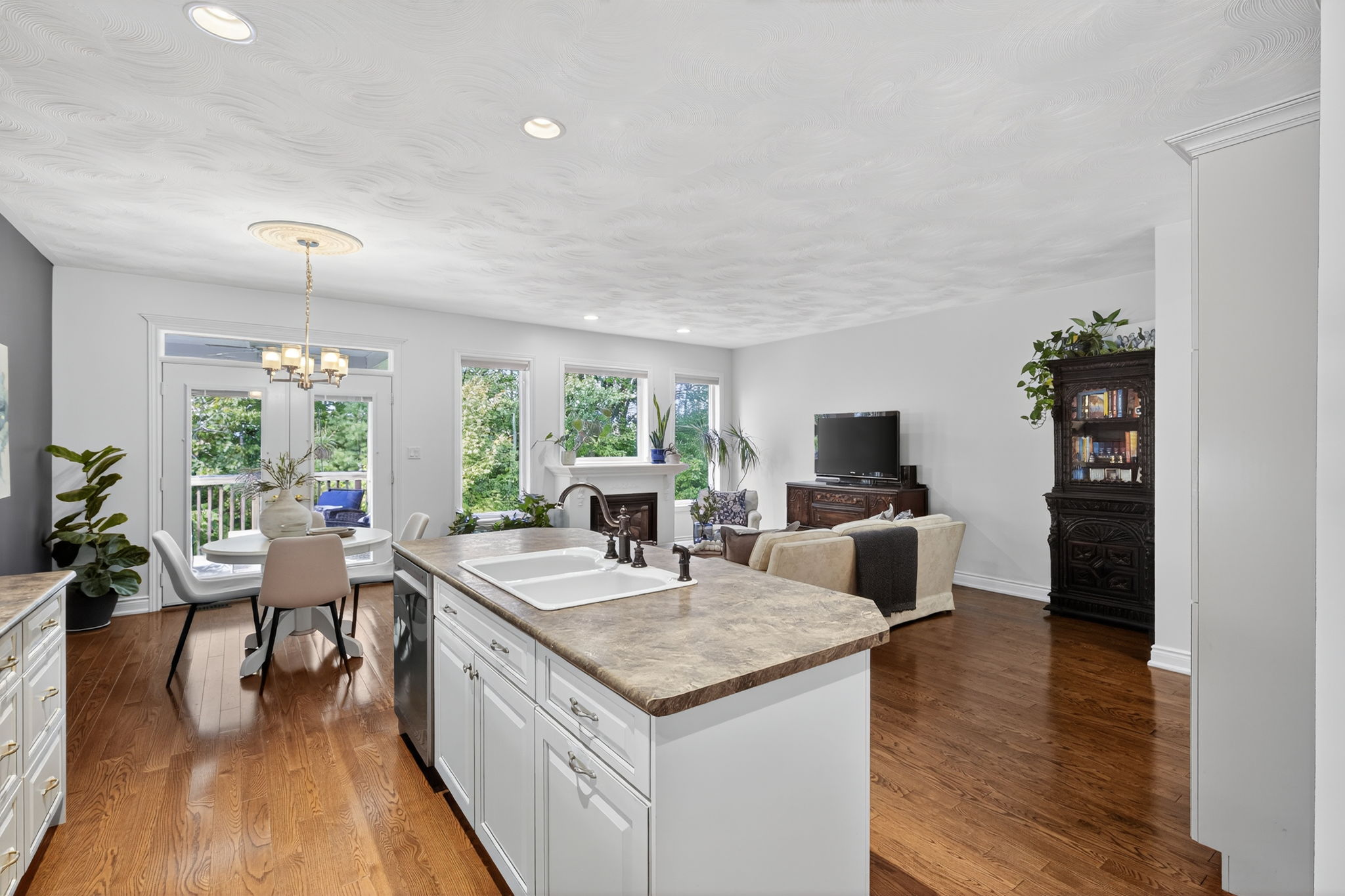 32 Wildwood Trail_INT_110