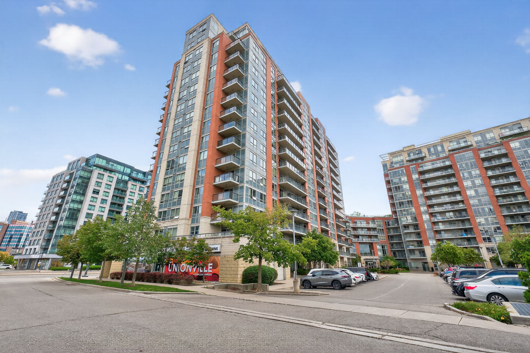 819-60 South Town Centre Blvd, Markham