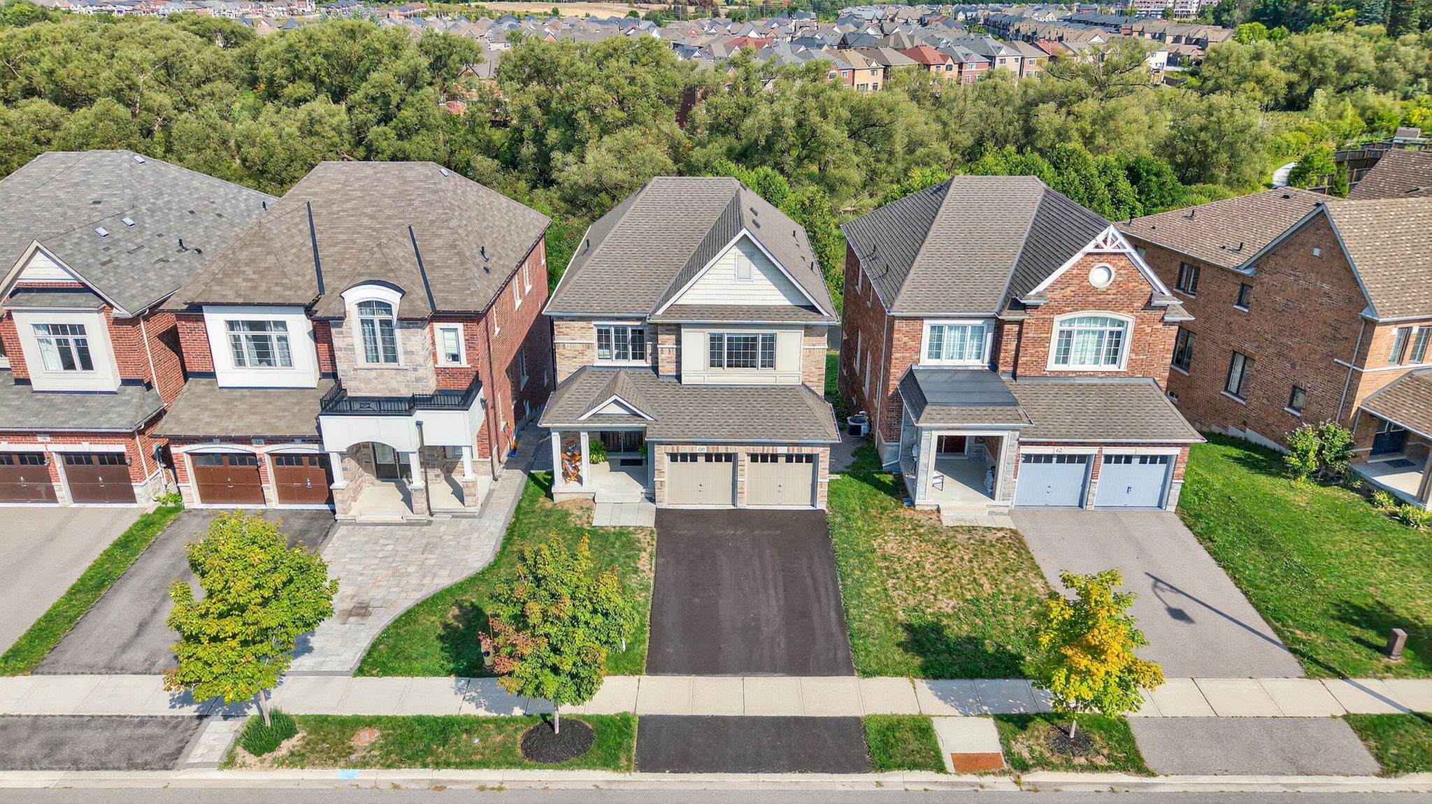 60 Briarfield Ave, Sharon