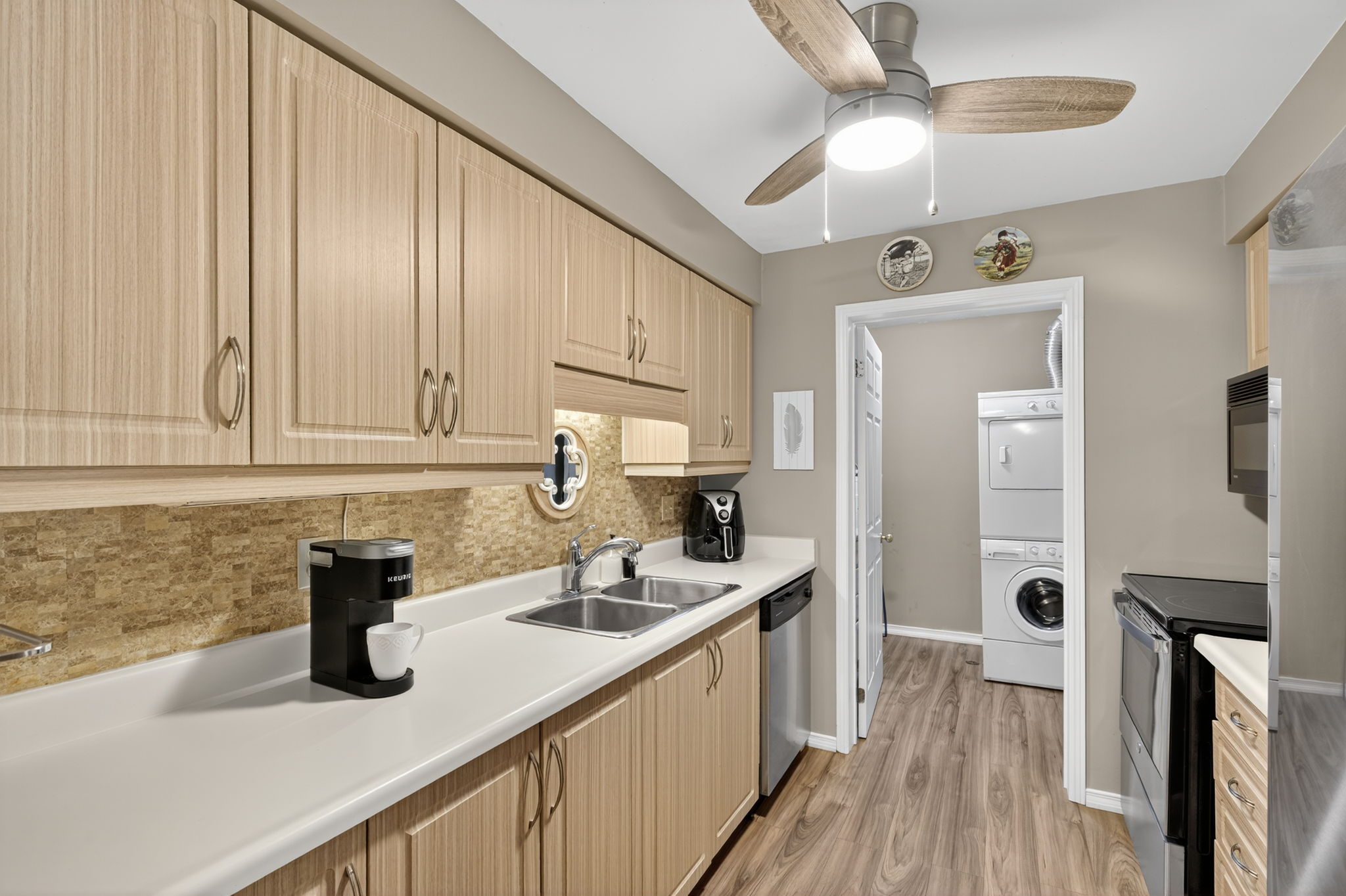 124-10 Coulter Street_110