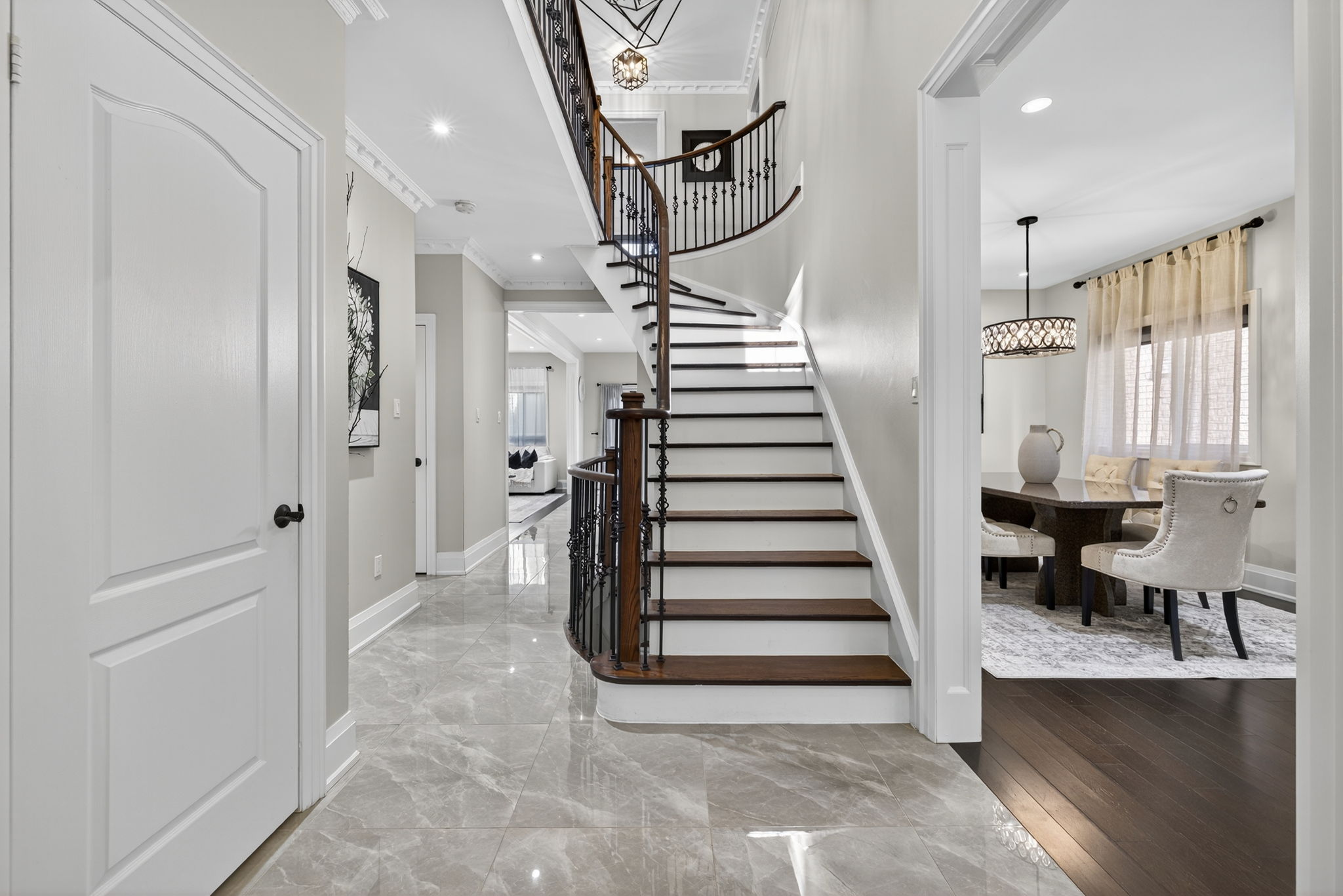 160 Golden Gate Circle_INT_103