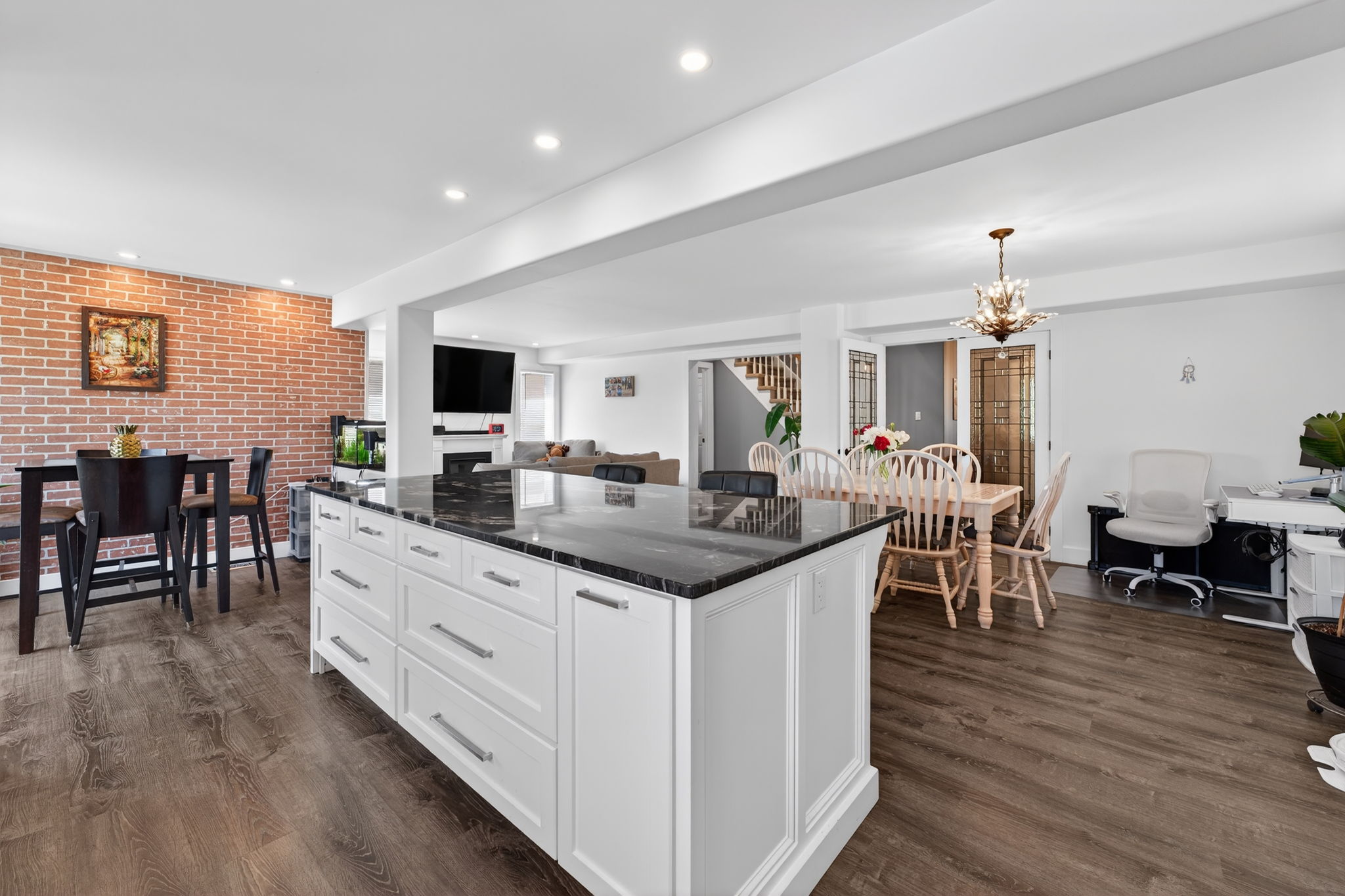 3159 Bass Lake Side Road E, Orillia019