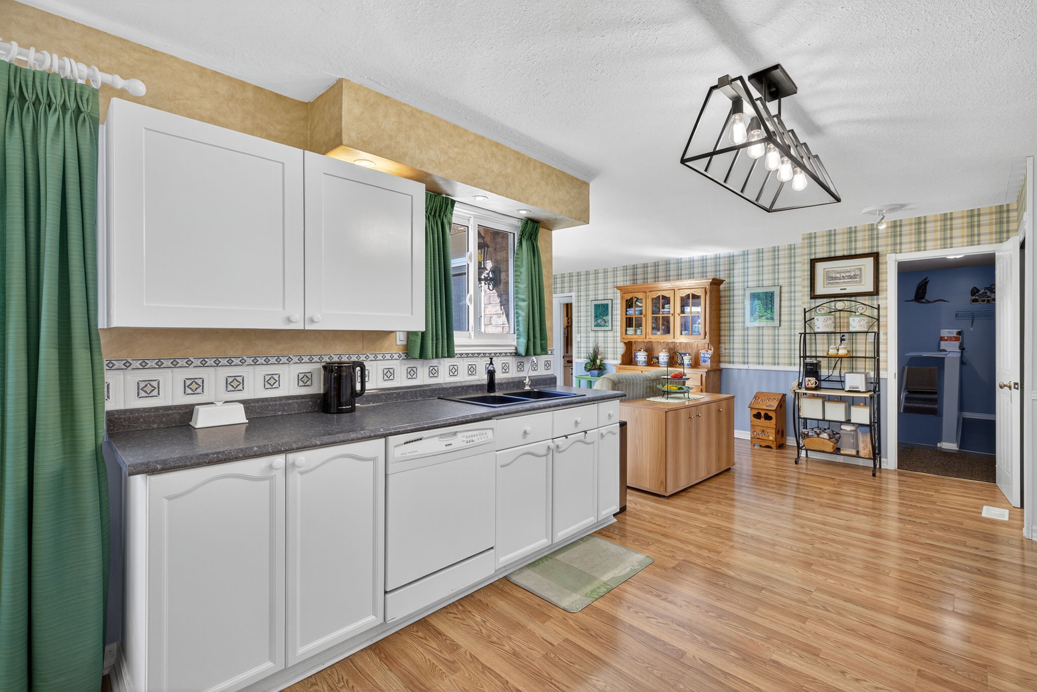 78 Collings Avenue_118