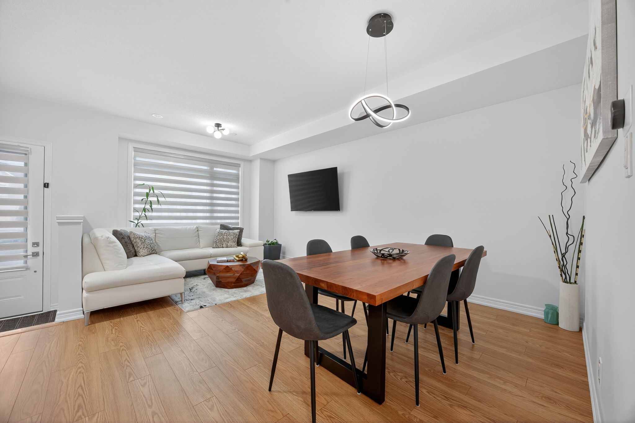 11810 Tenth Line_108