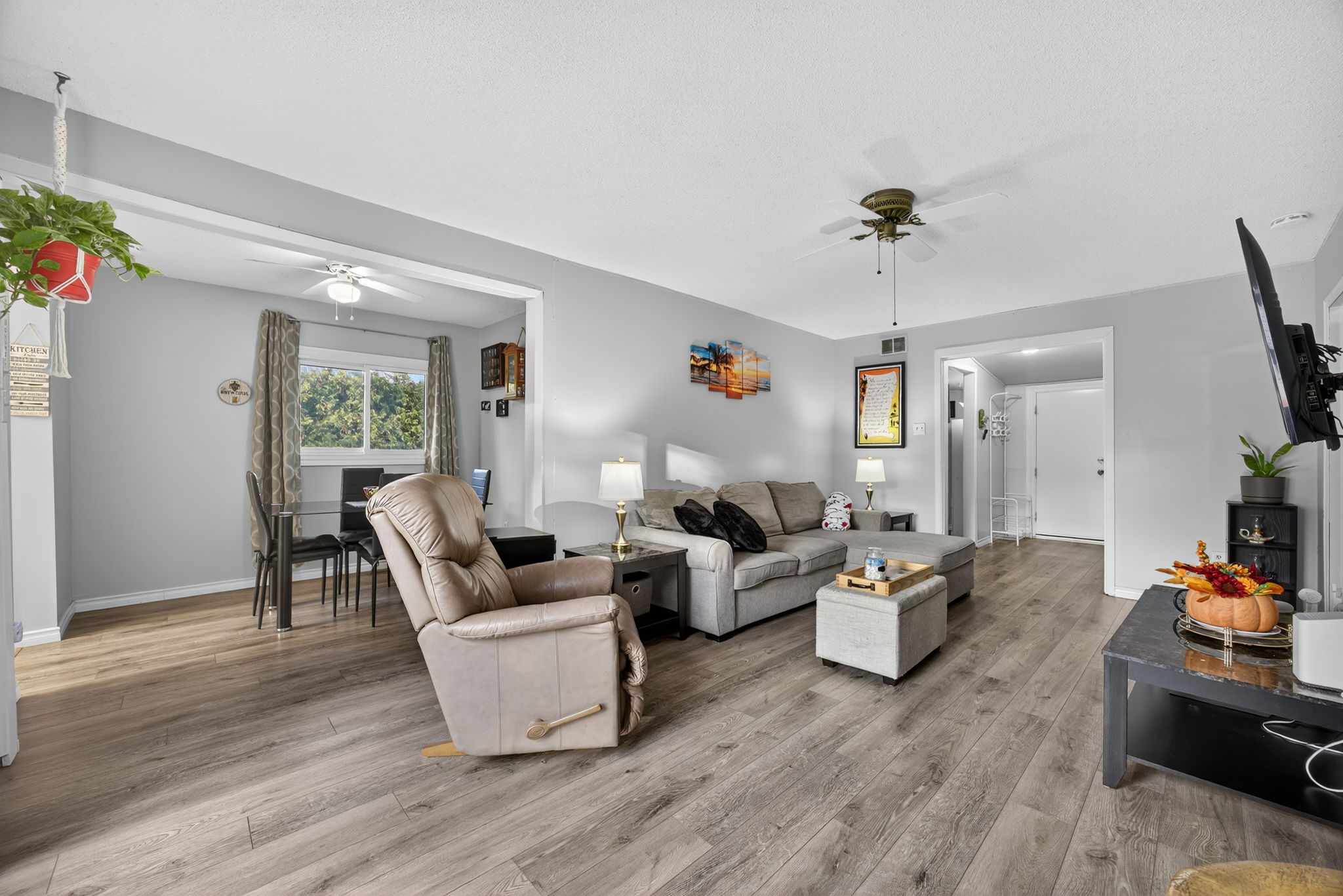 2036 Northern Avenue_113