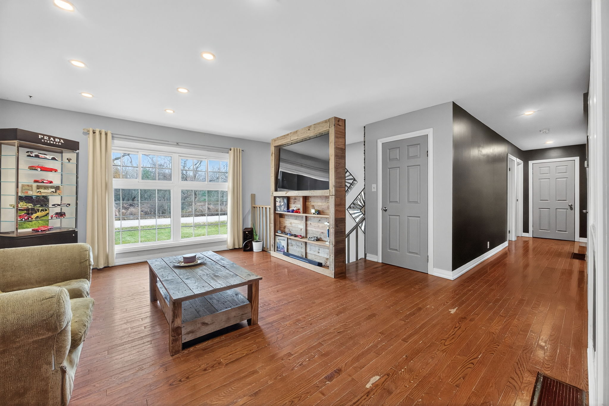 120 Switzer Street_108