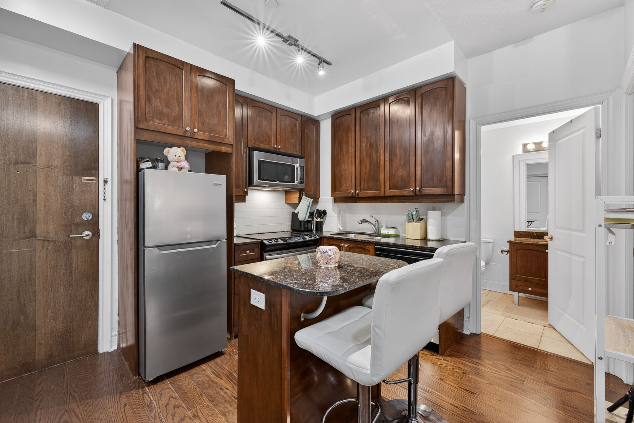 108-701 Sheppard Avenue W_INT_104