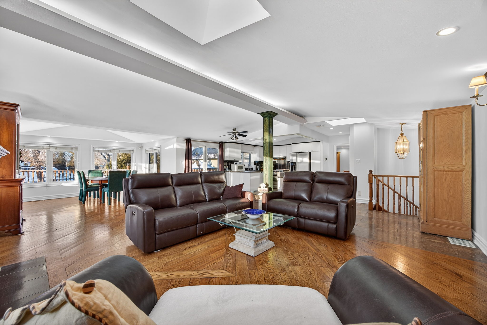 1976 River Road W_123