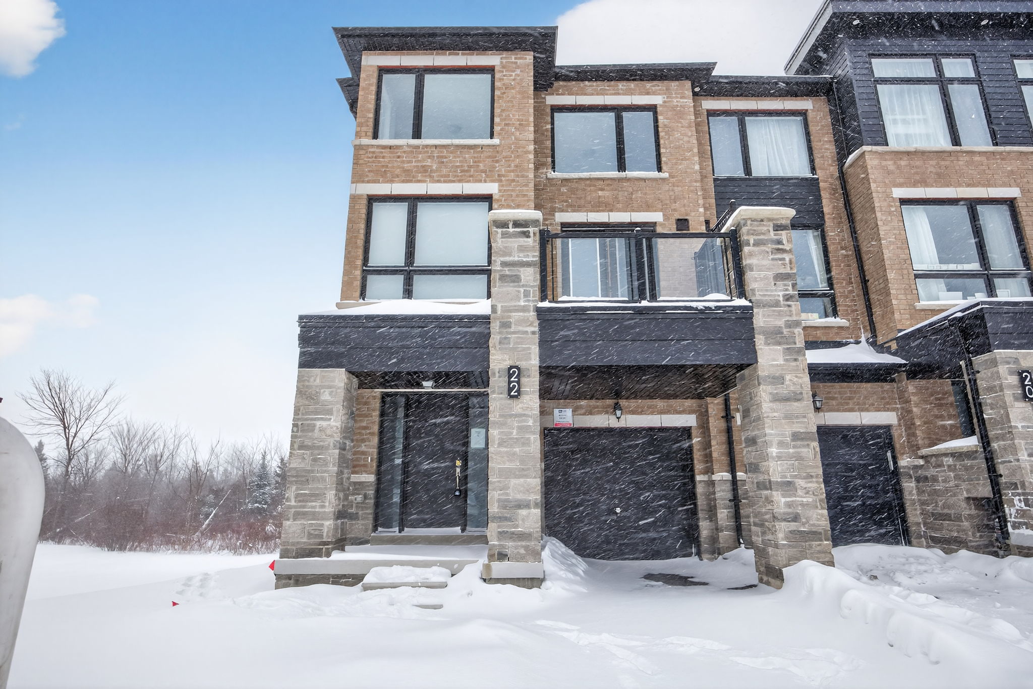 22 Blue Forest Cres, Barrie