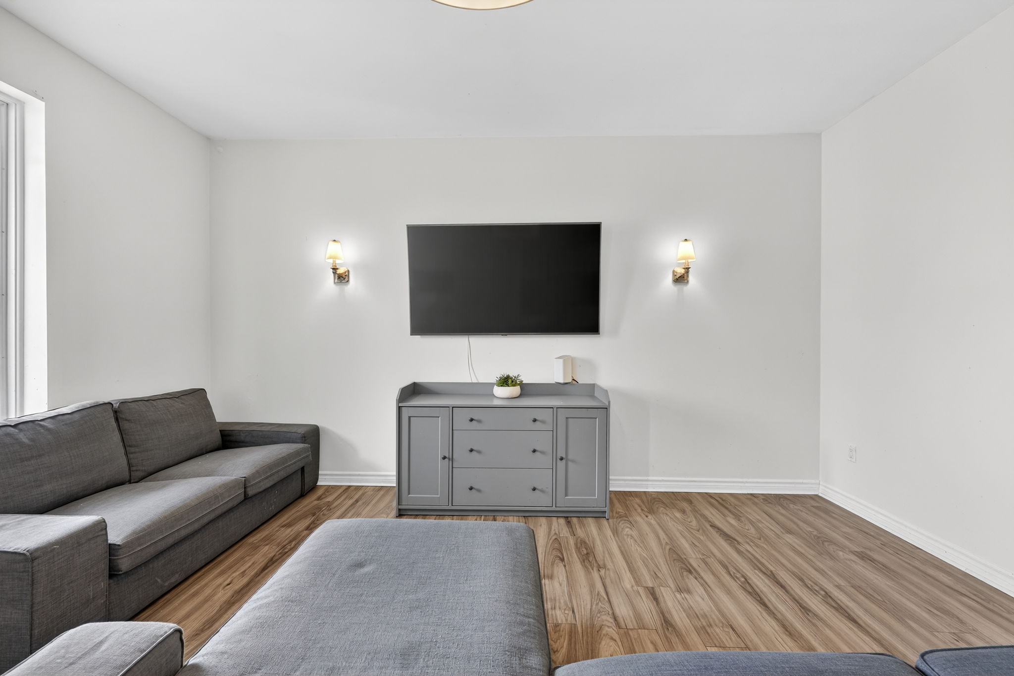 10 Wellington Street_117