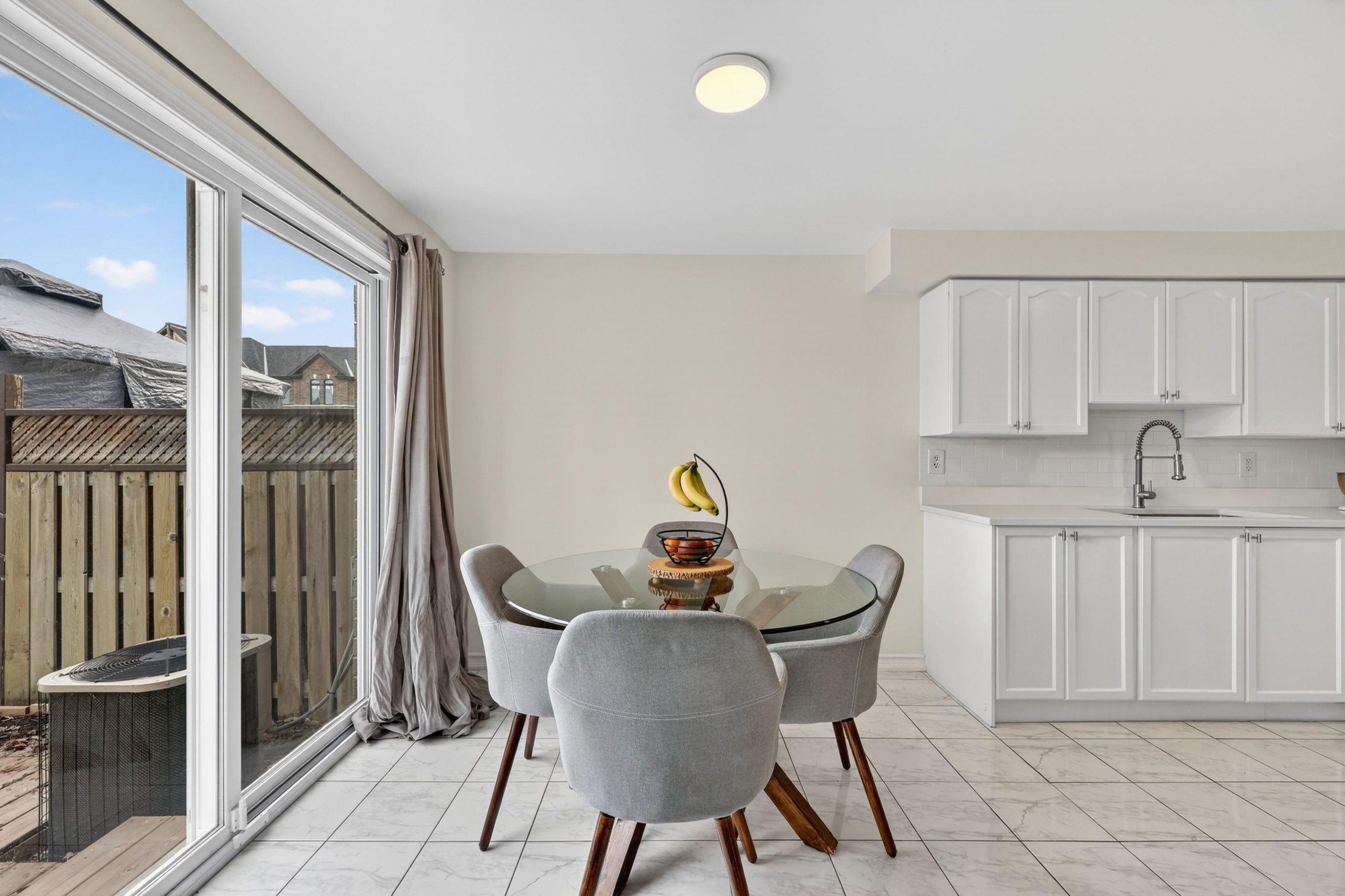 2057 Osbond Road_115