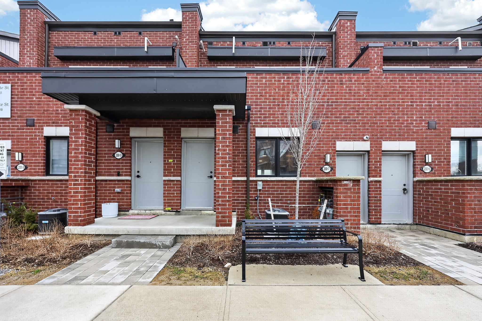 10 – 200 Dissette Street_103