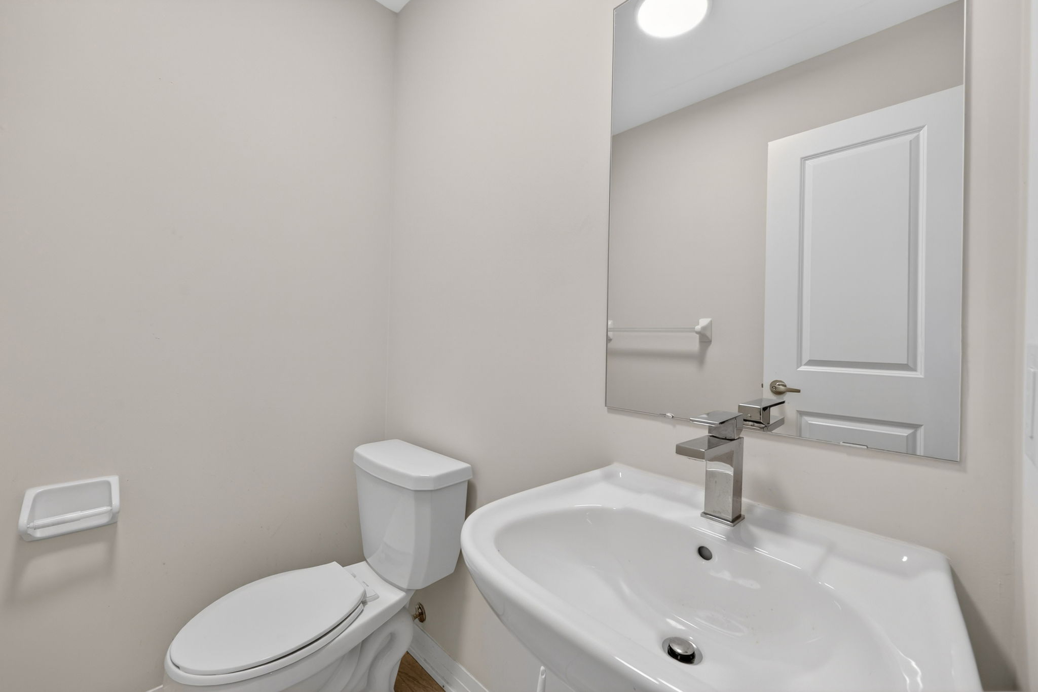 10 – 200 Dissette Street_119