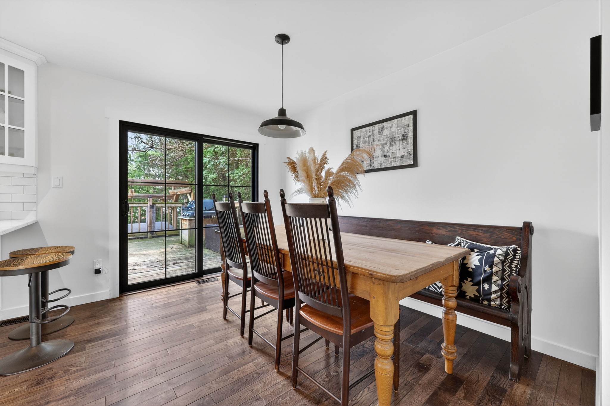 11 Ellen Crescent_INT_109