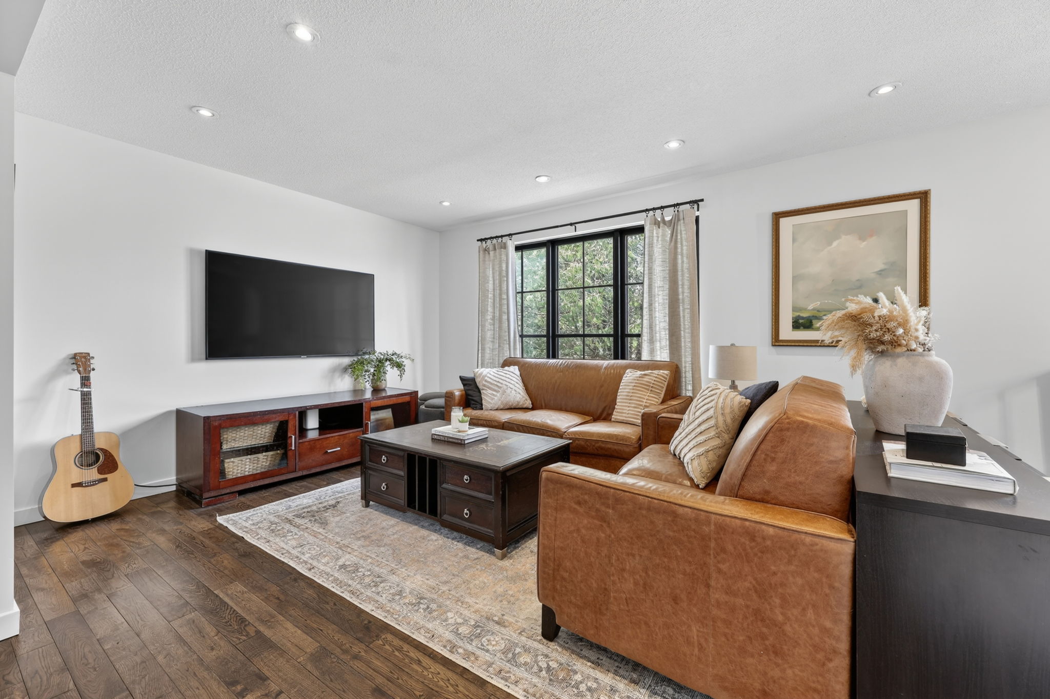 11 Ellen Crescent_INT_110