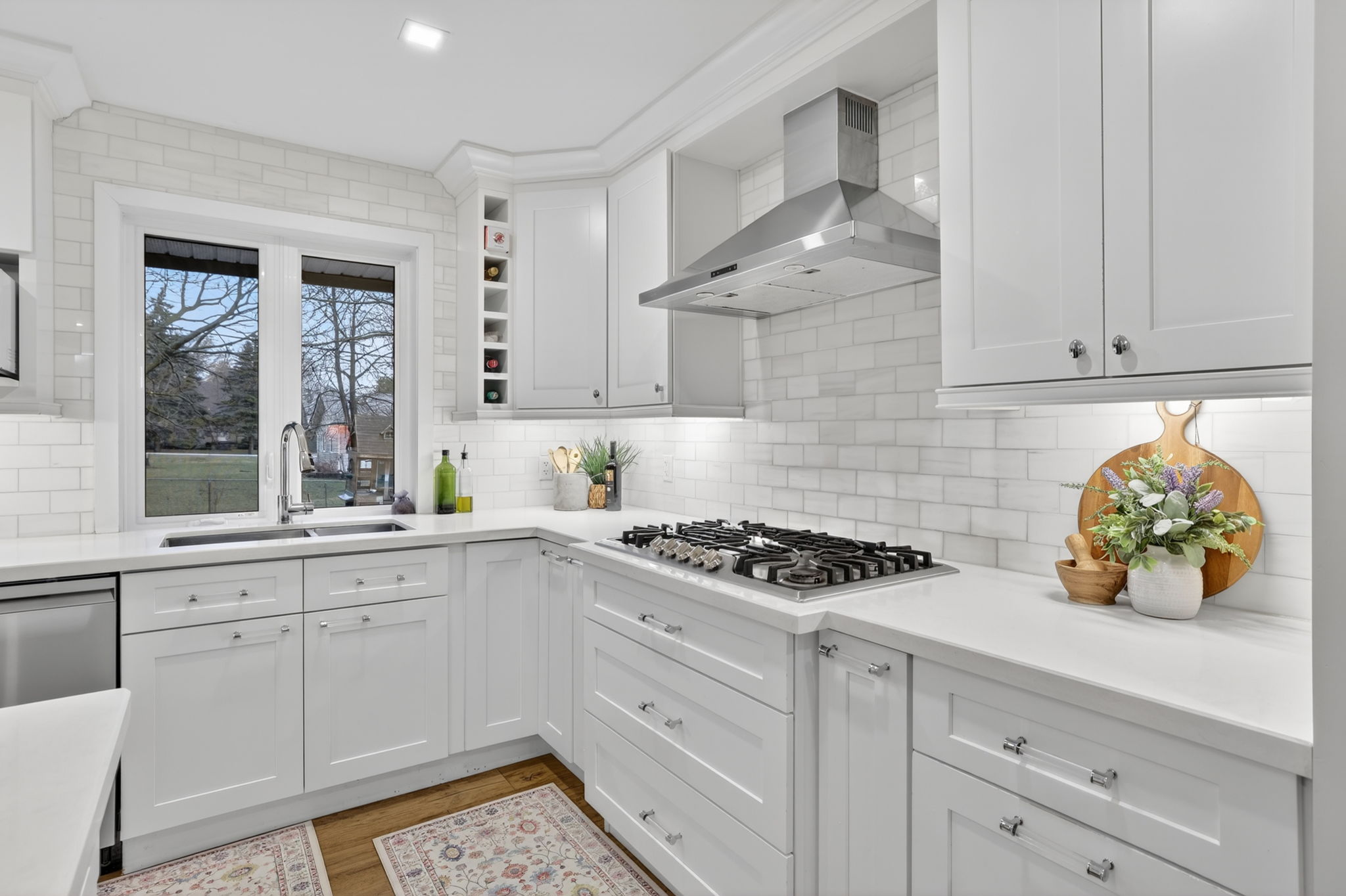 1587 Mount Albert Road_123