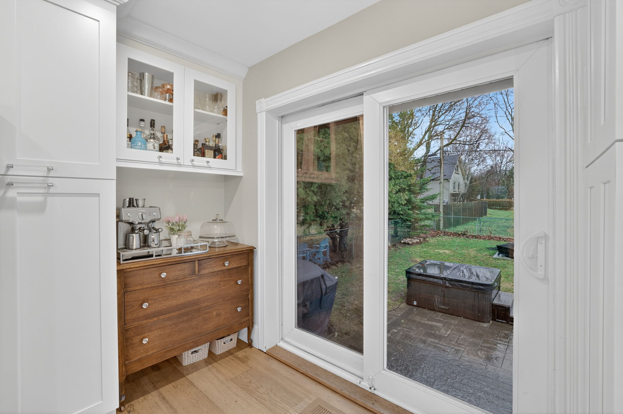 1587 Mount Albert Road_124