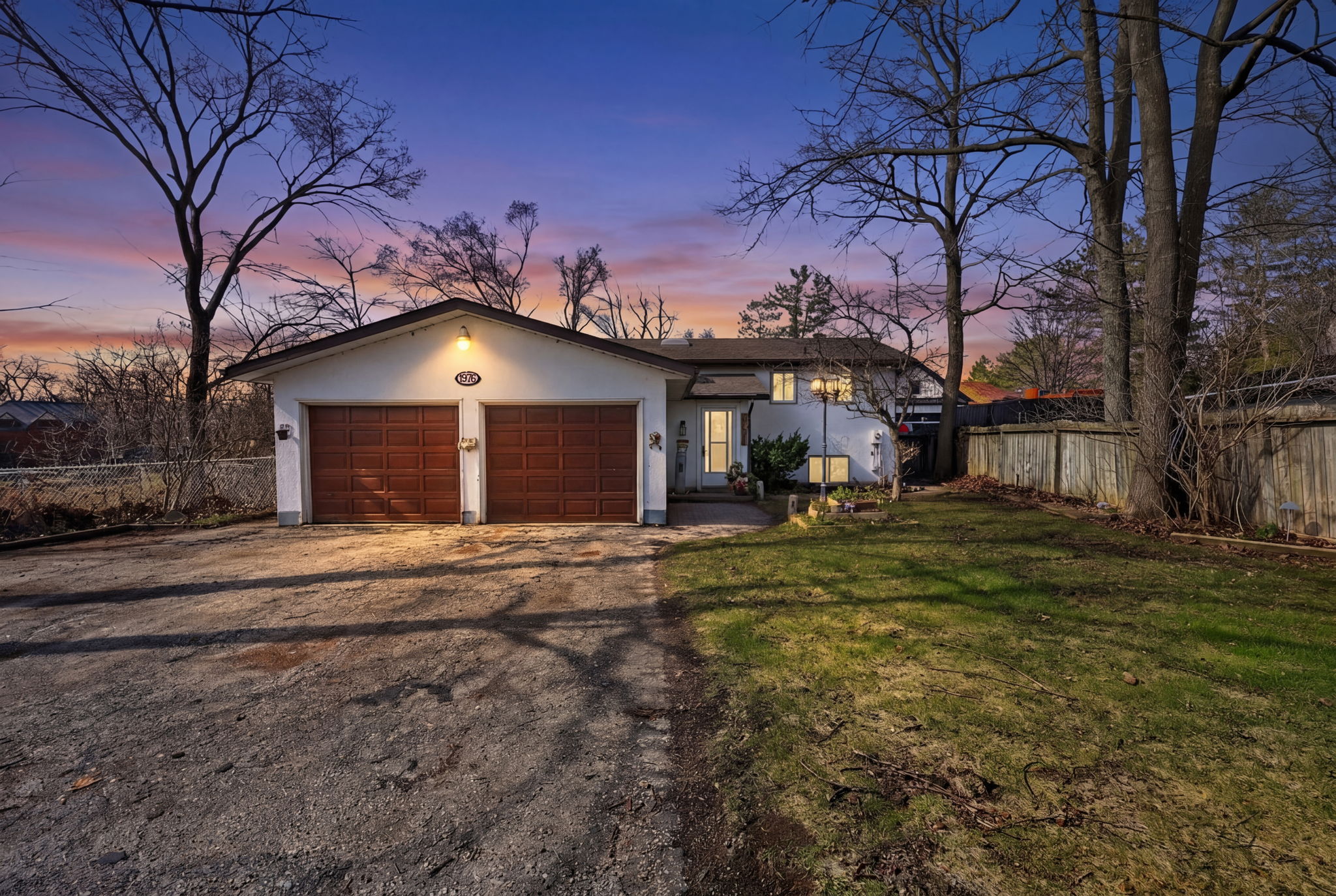 1976 River Road W_100 (2)