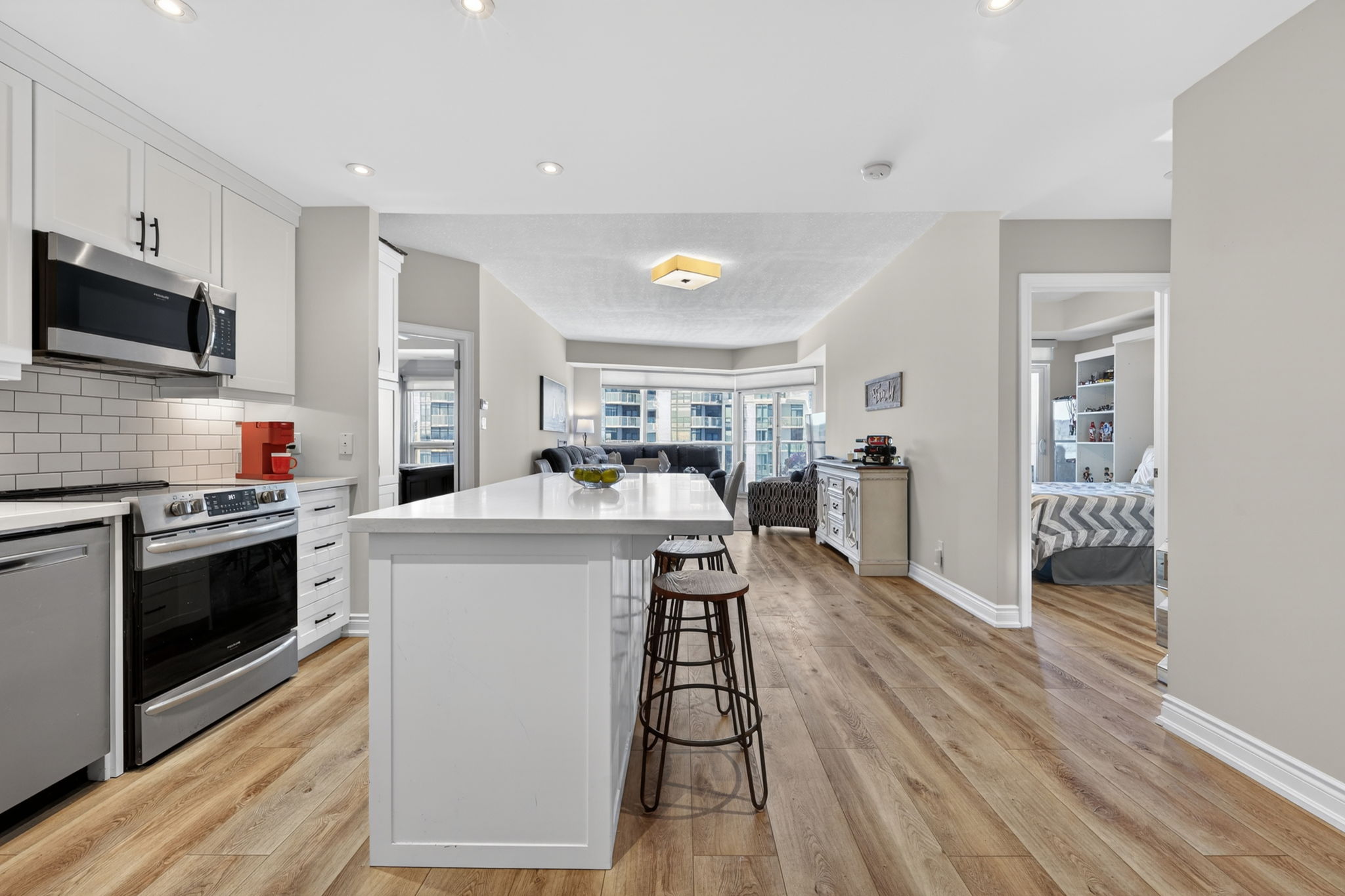 804 – 37 Ellen Street_105